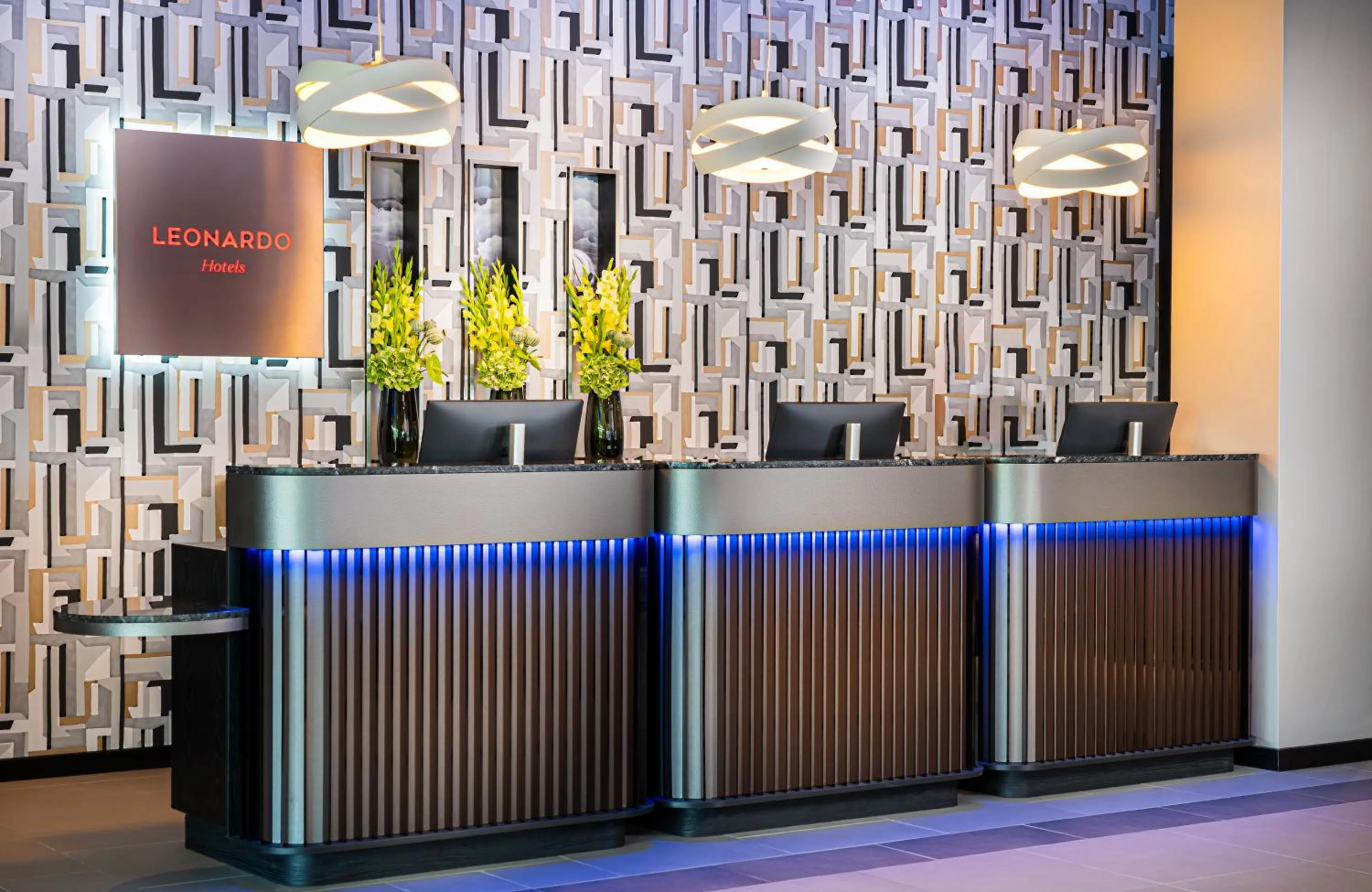 Lobby or reception in Leonardo Royal Hotel Cologne Bonn Airport