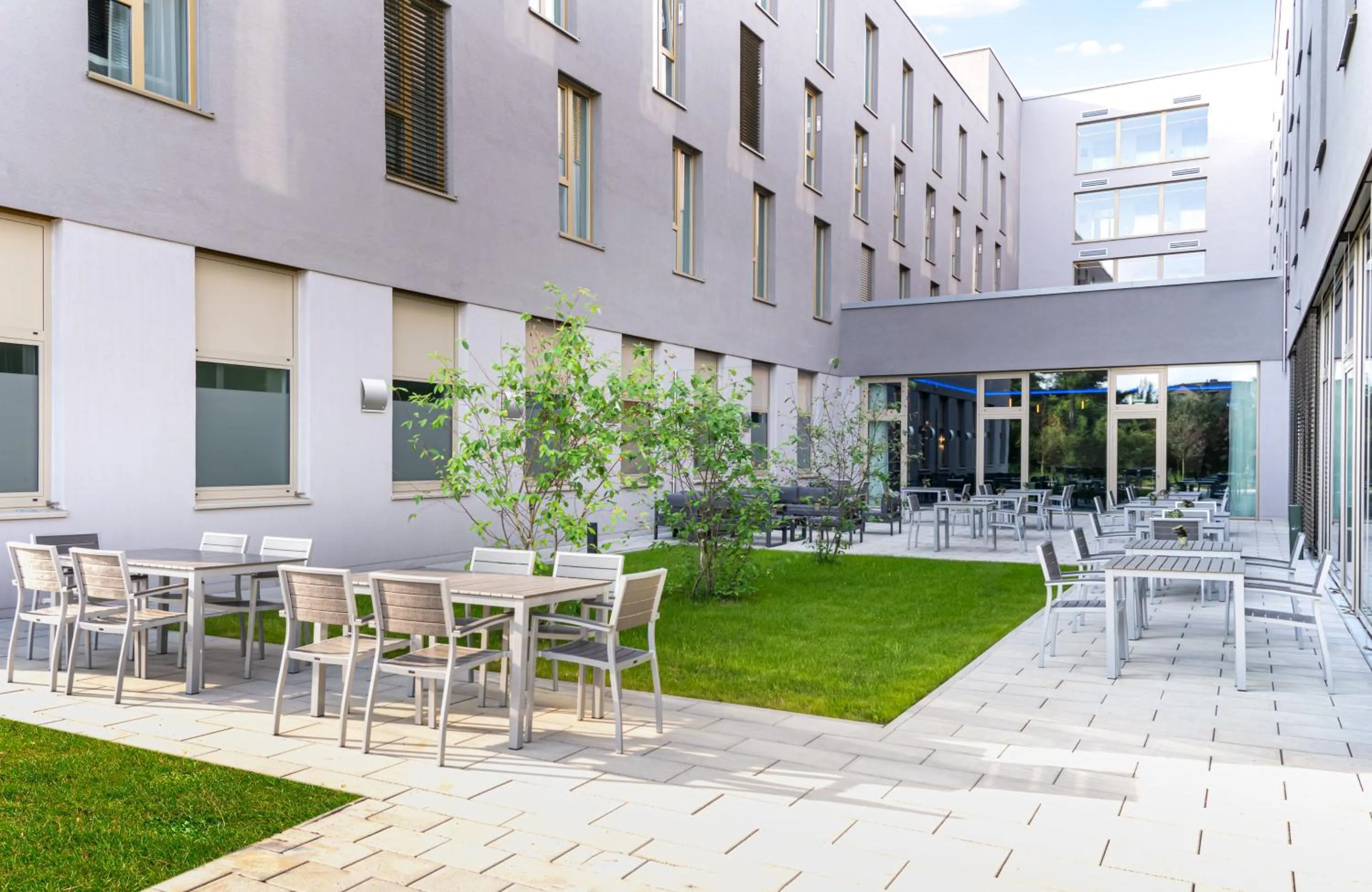 Balcony/Terrace in Leonardo Royal Hotel Cologne Bonn Airport