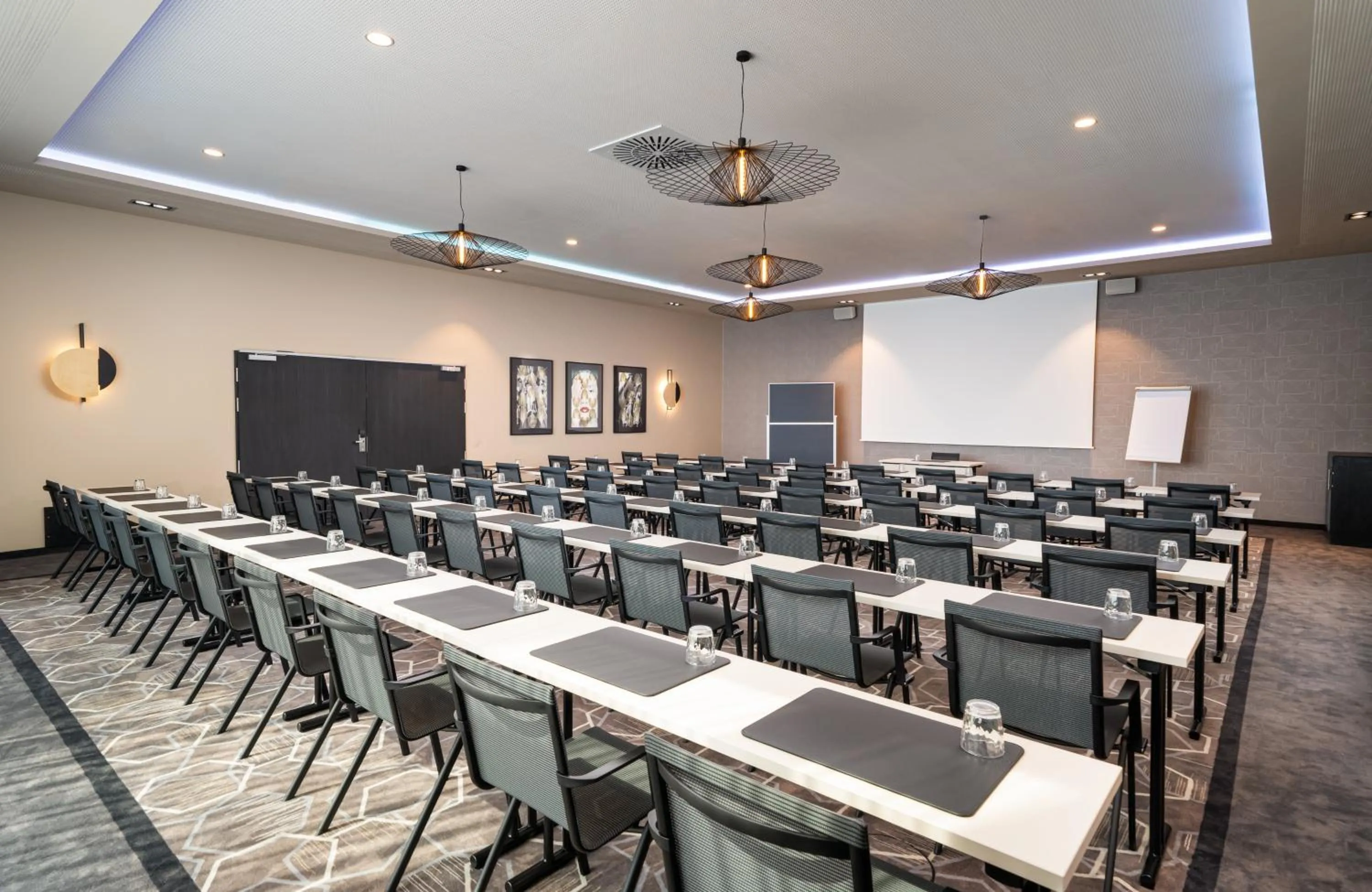 Meeting/conference room in Leonardo Royal Hotel Cologne Bonn Airport