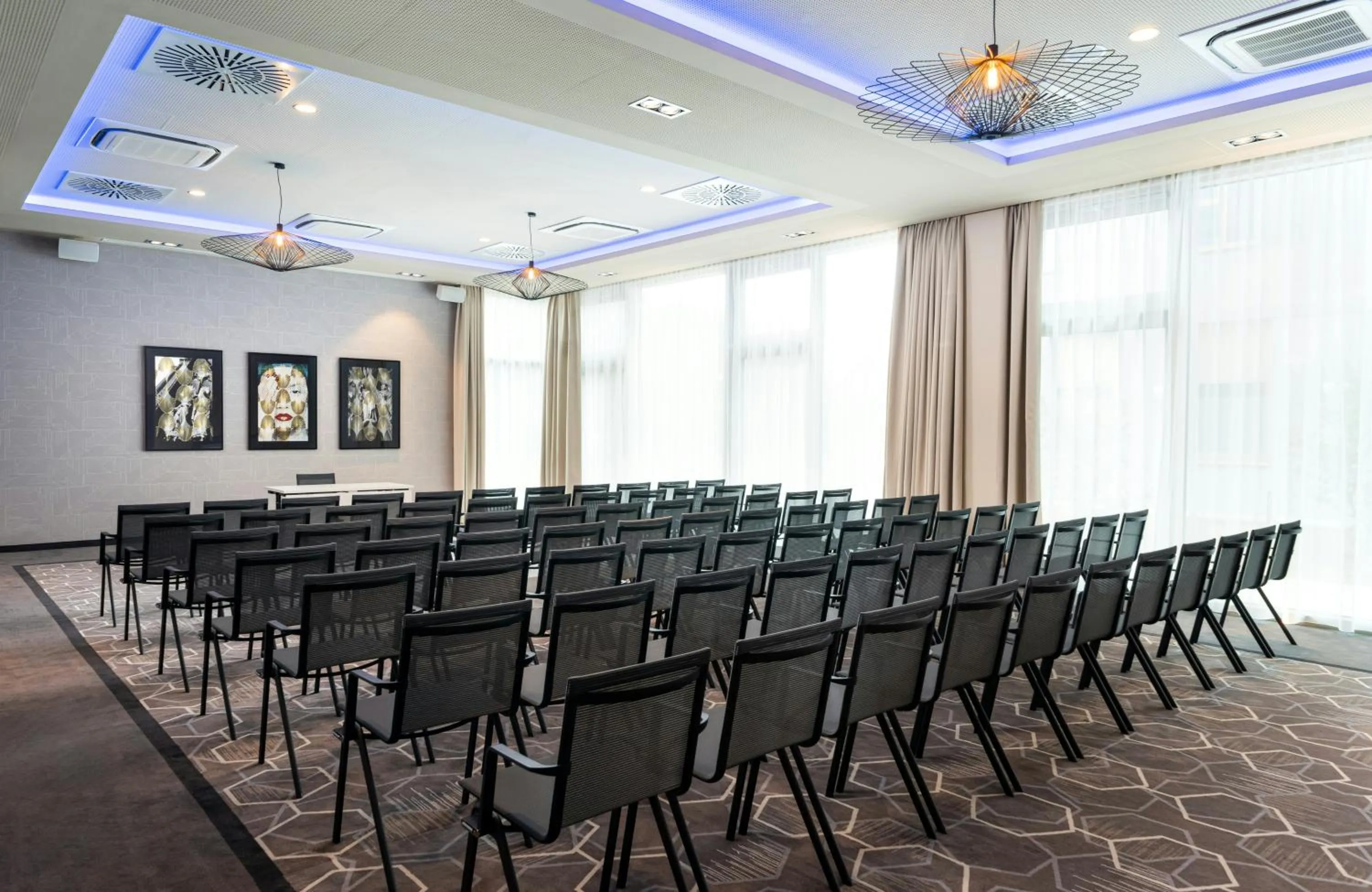 Meeting/conference room in Leonardo Royal Hotel Cologne Bonn Airport