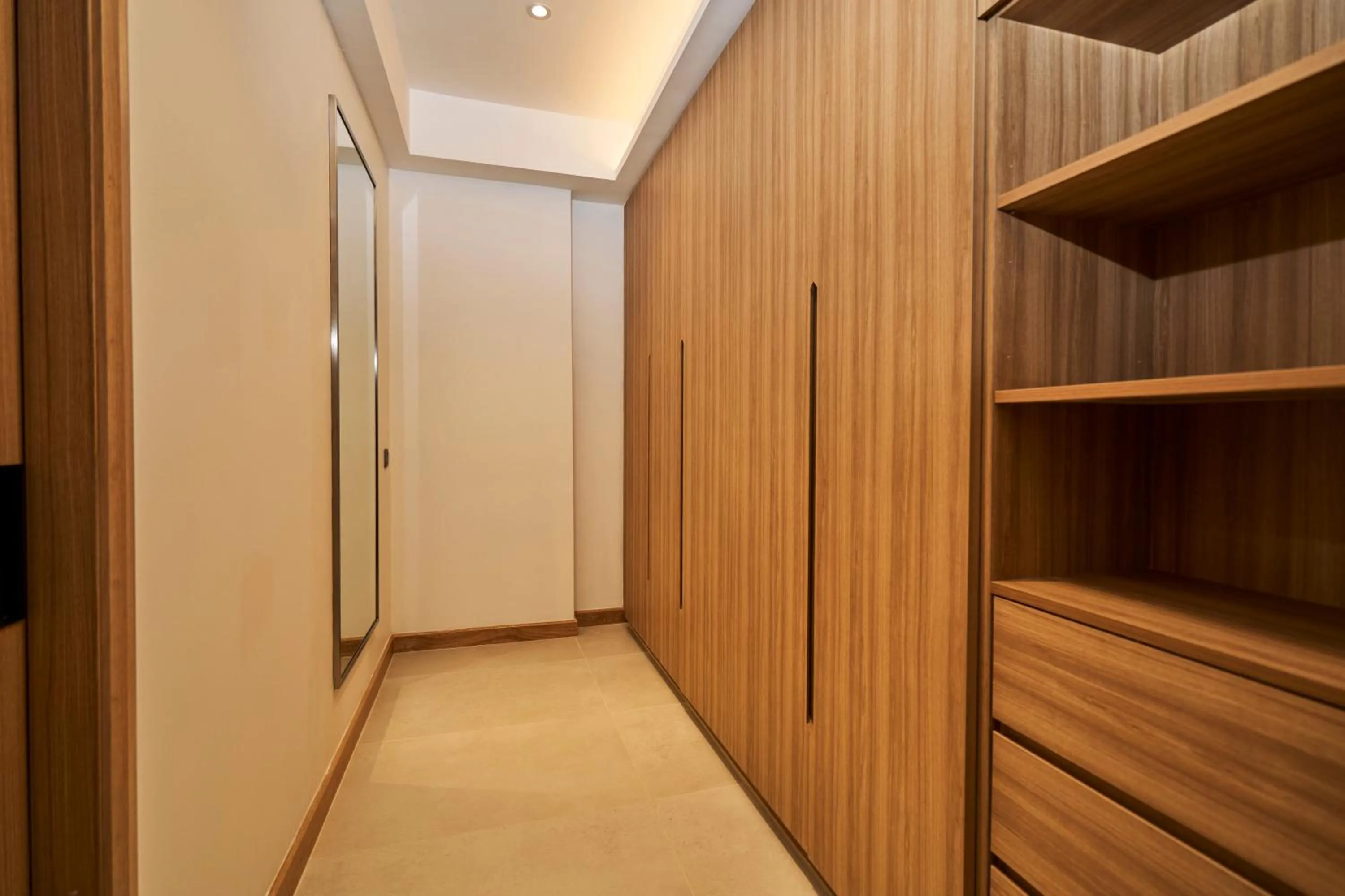 wardrobe in Holiday Inn Sepang - Airport