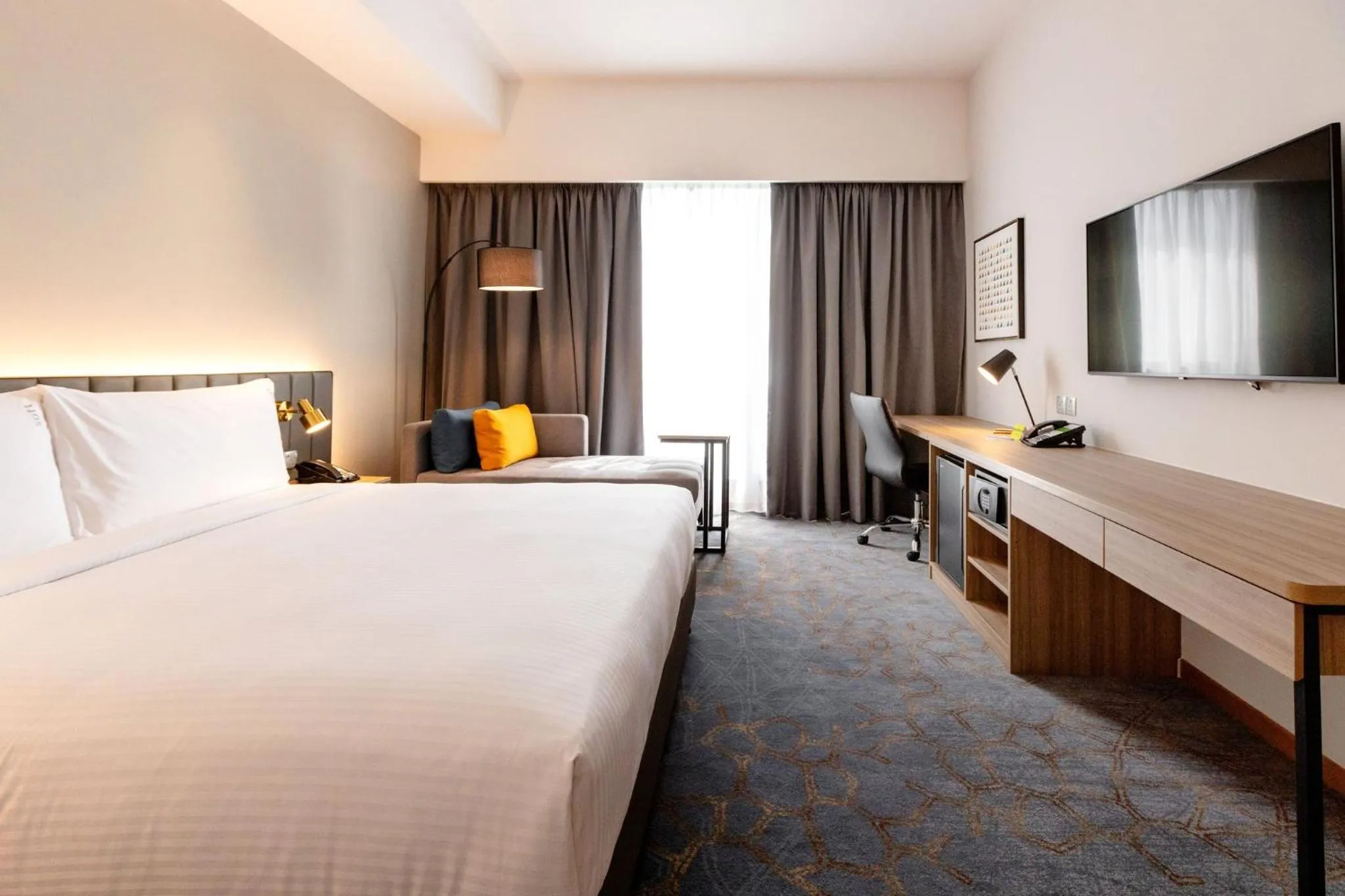 Photo of the whole room, Bed in Holiday Inn Sepang - Airport