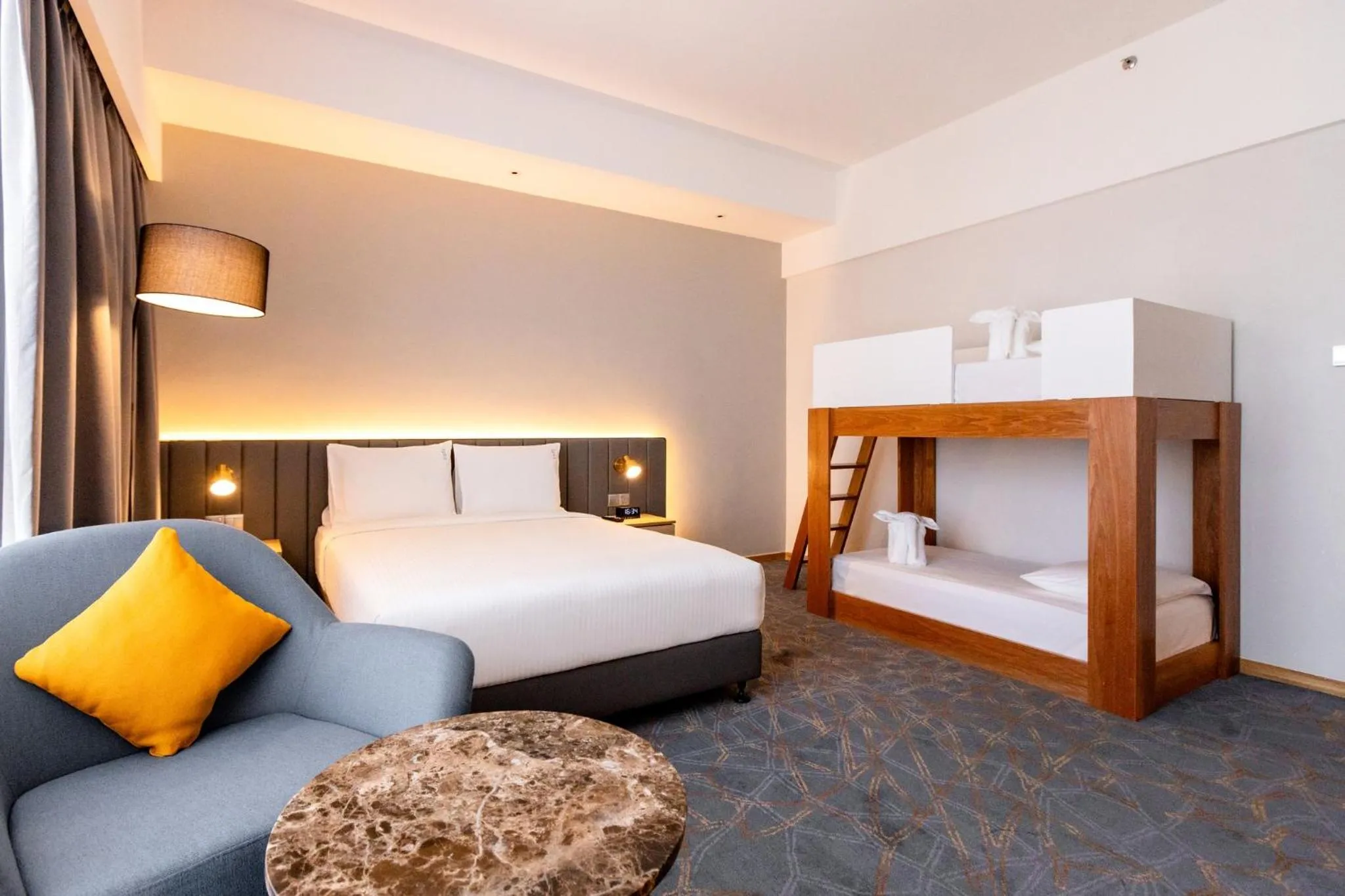 Photo of the whole room, Bed in Holiday Inn Sepang - Airport