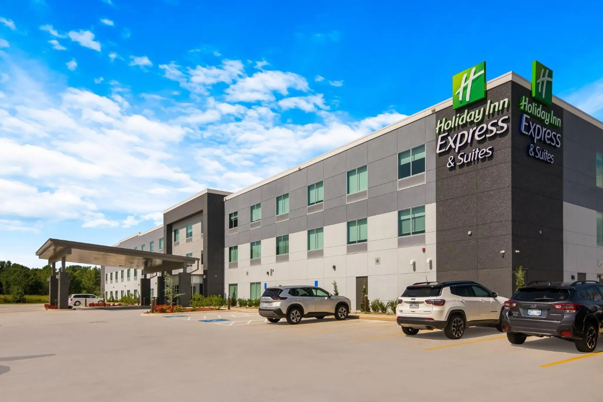 Property building in Holiday Inn Express & Suites - Springdale - Fayetteville Area
