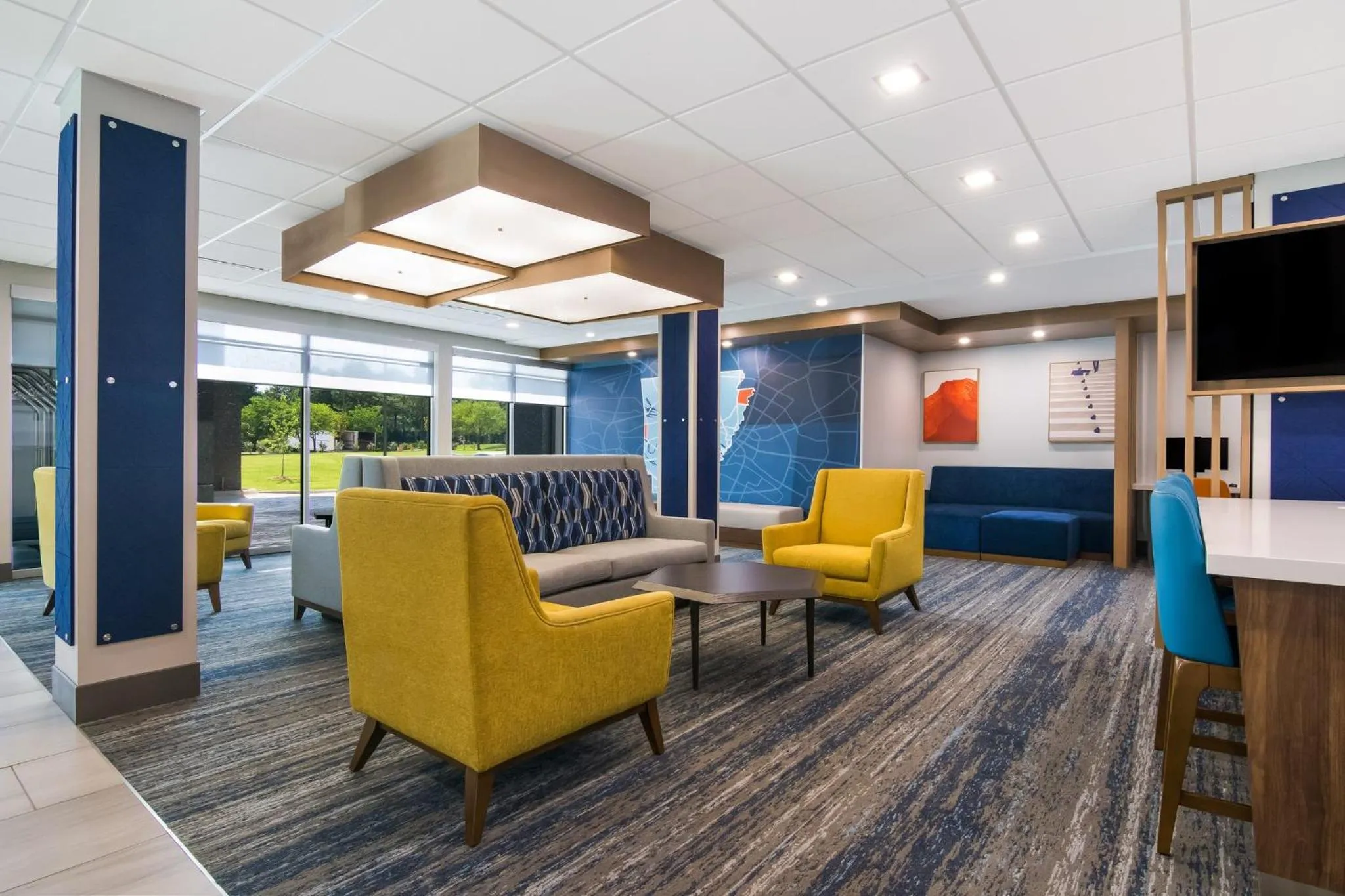 Property building in Holiday Inn Express & Suites - Springdale - Fayetteville Area