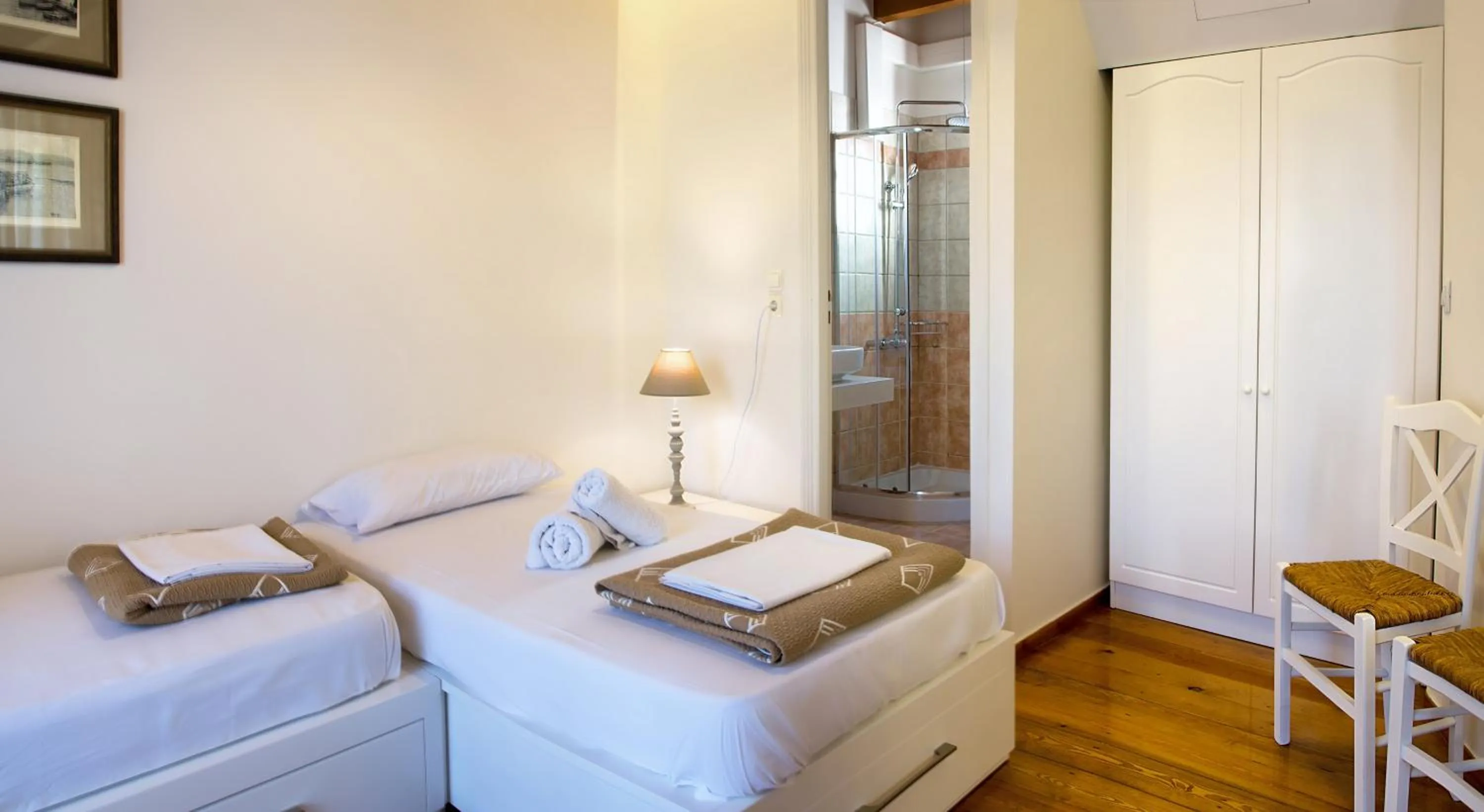 bunk bed in Ontas Traditional Hotel