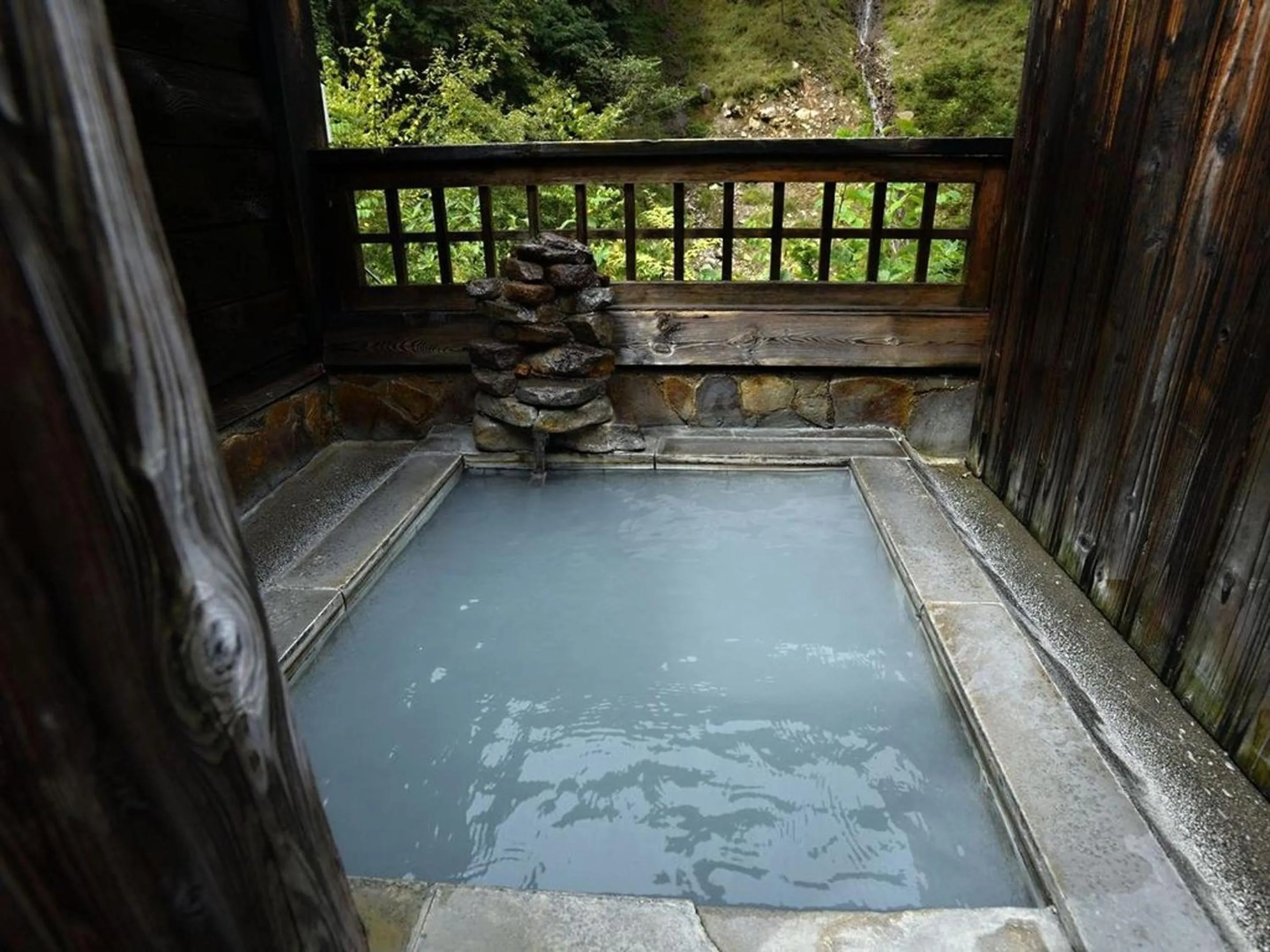 Hot Spring Bath in Kaniyu
