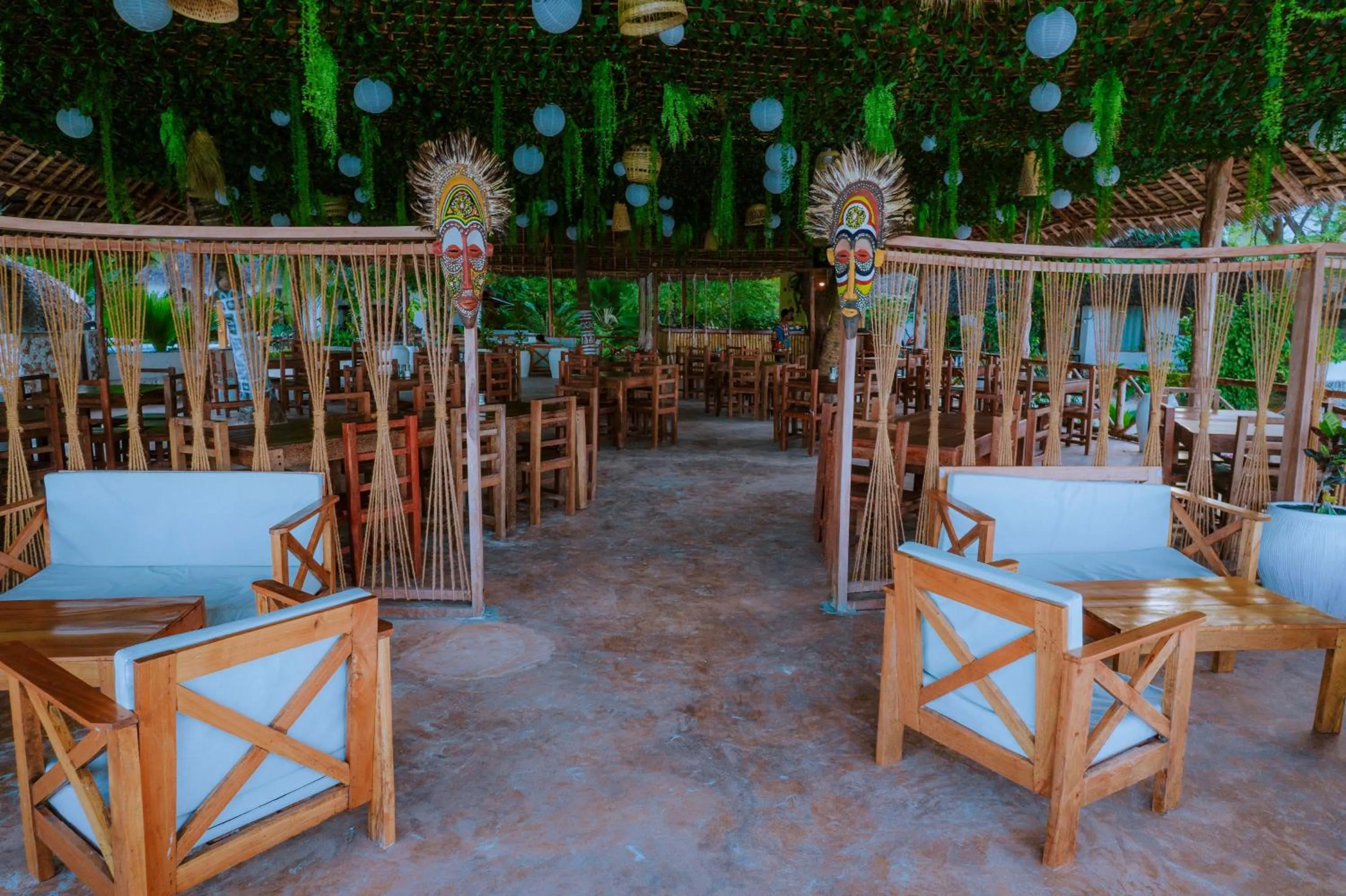 Restaurant/places to eat in Mambo Ocean Resort