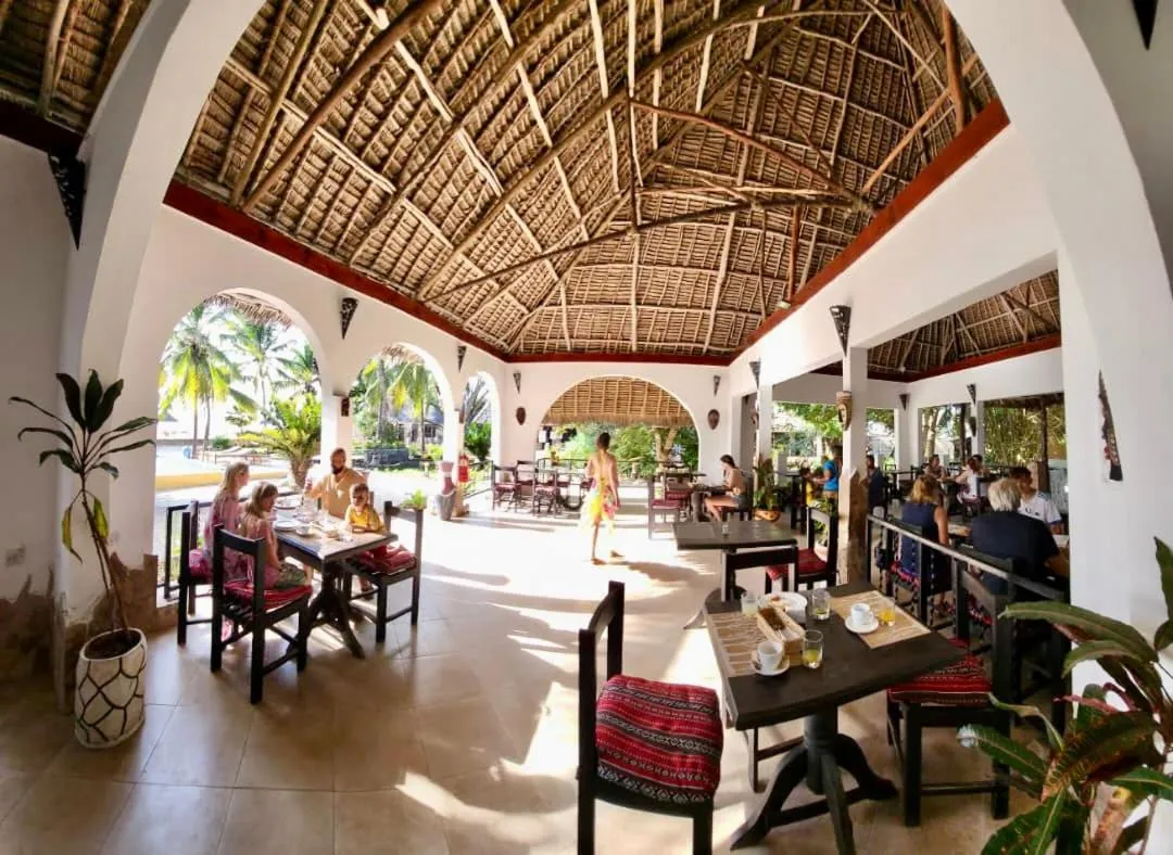 Restaurant/places to eat in Mambo Ocean Resort
