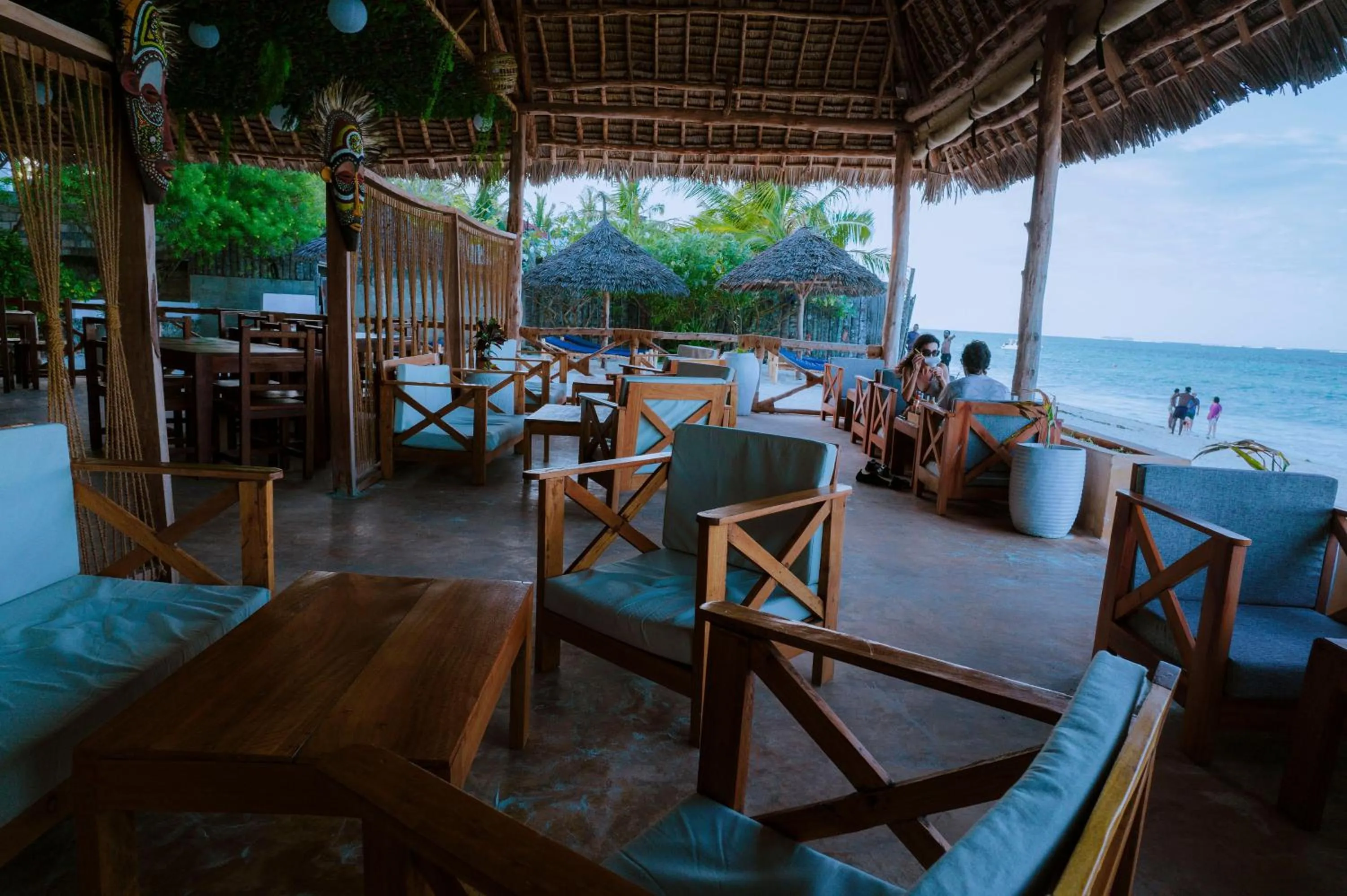 Restaurant/places to eat in Mambo Ocean Resort