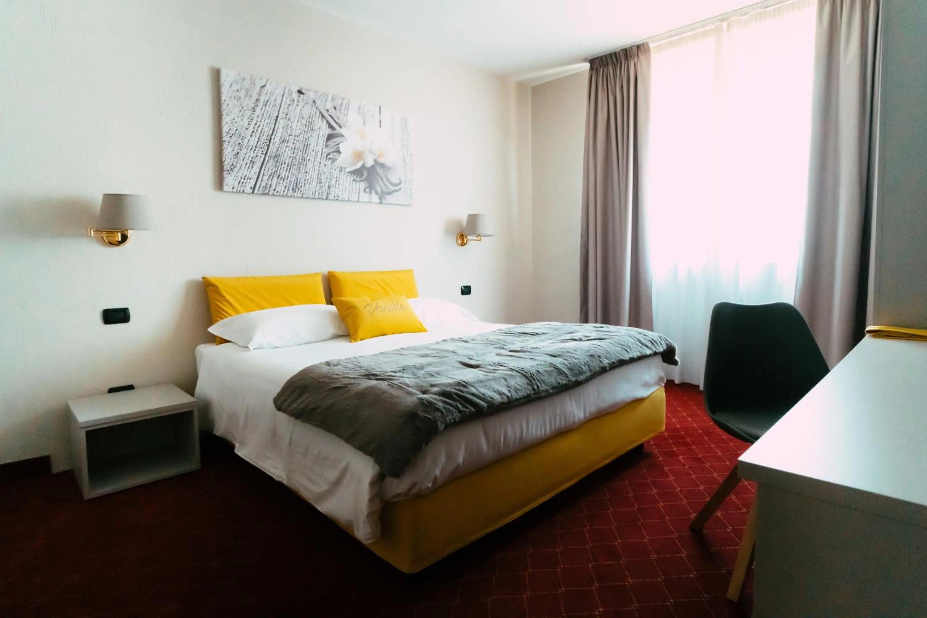 Bed in Essenza Hotel