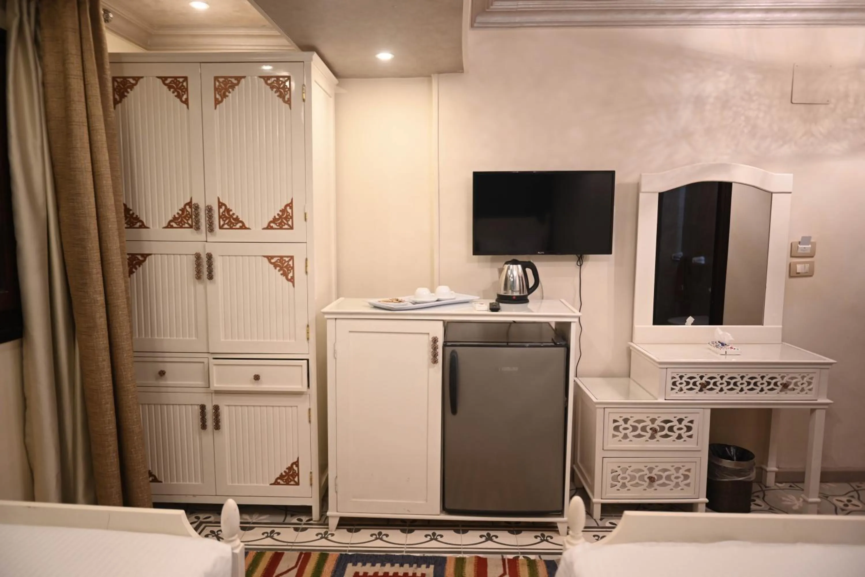 TV and multimedia in Eileen Hotel Cairo