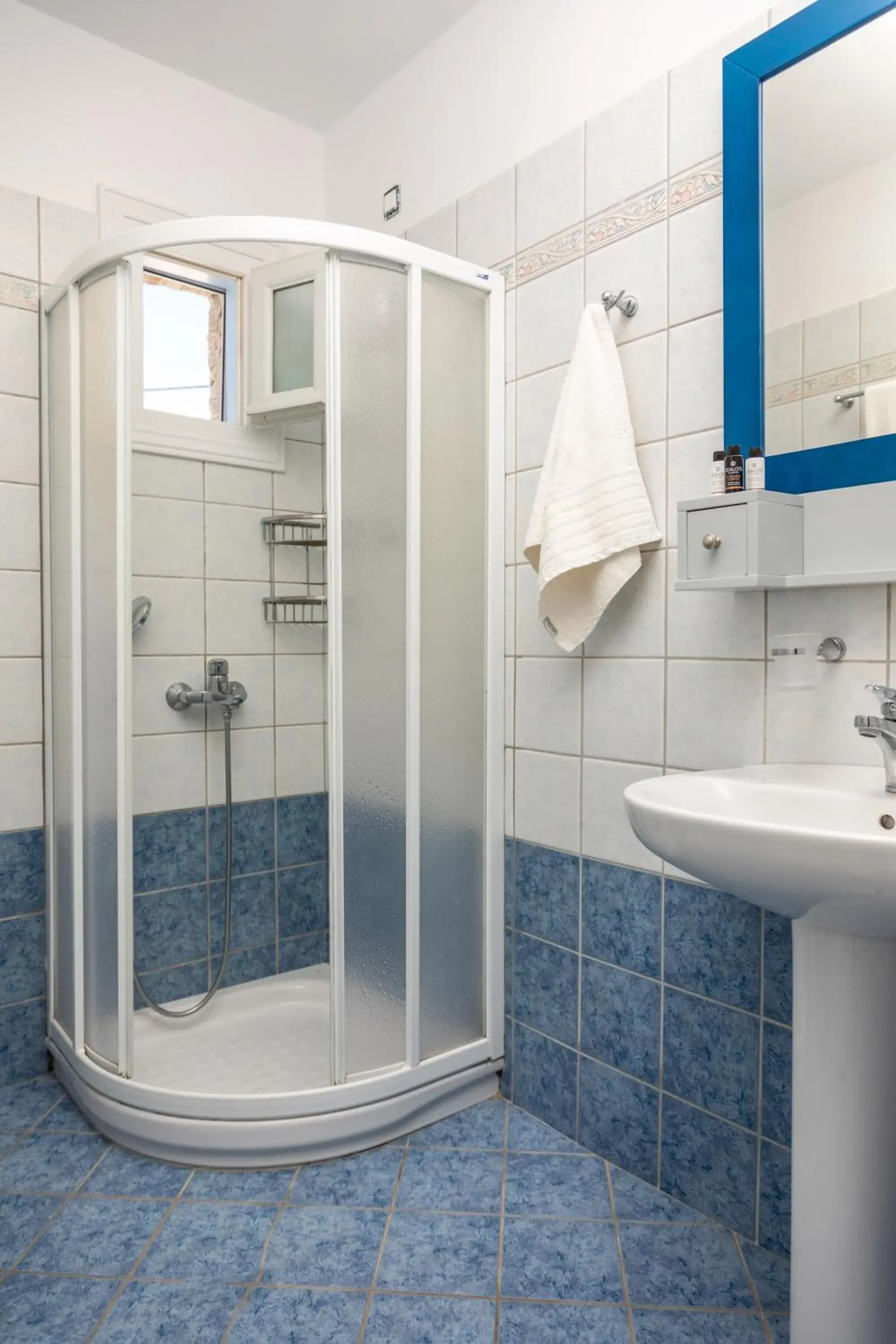 Budget One-Bedroom Apartment in Katerina Hotel Budget One-Bedroom Apartment in Katerina Hotel