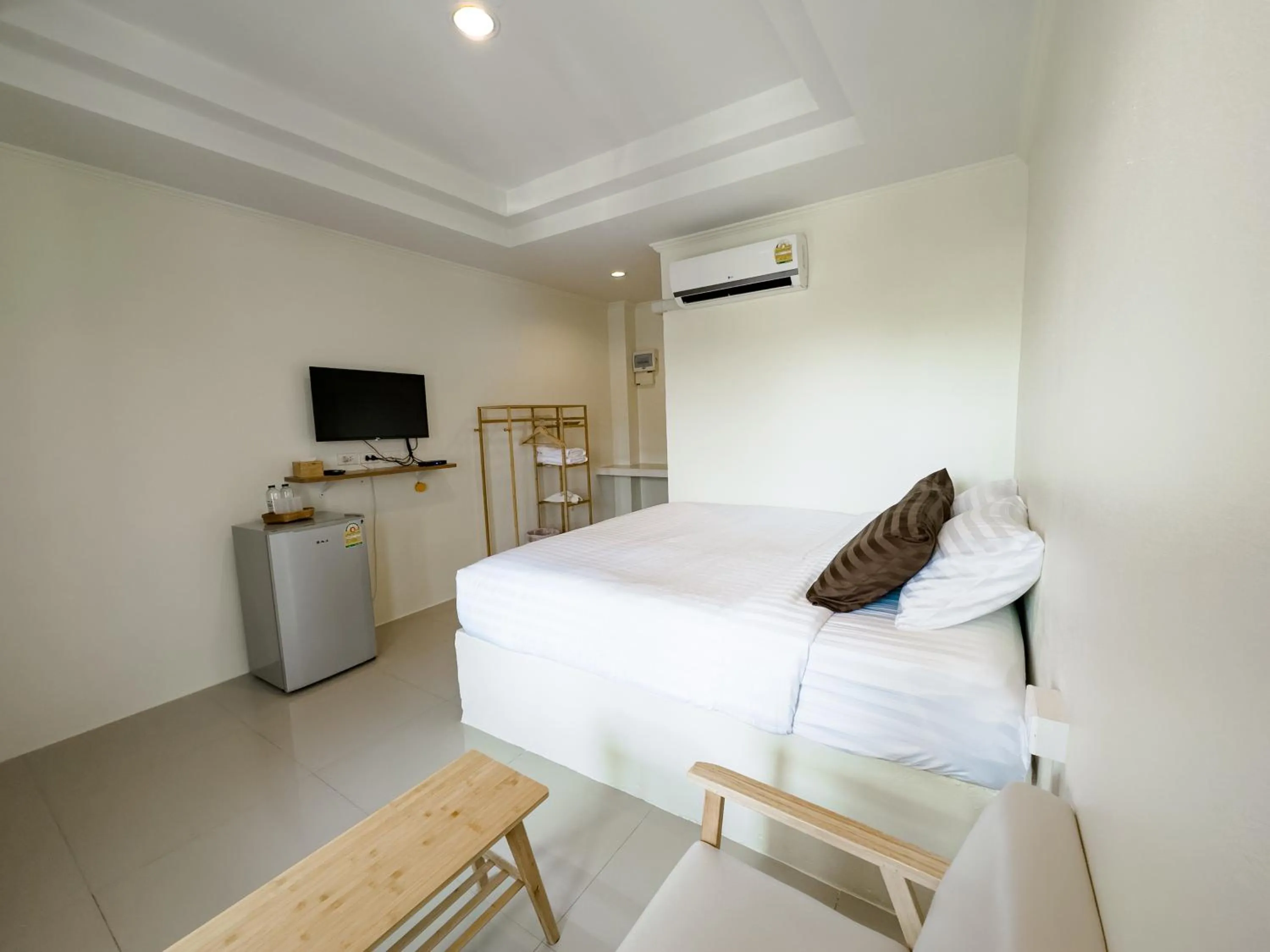 Bed in Sun and Sea KohLarn