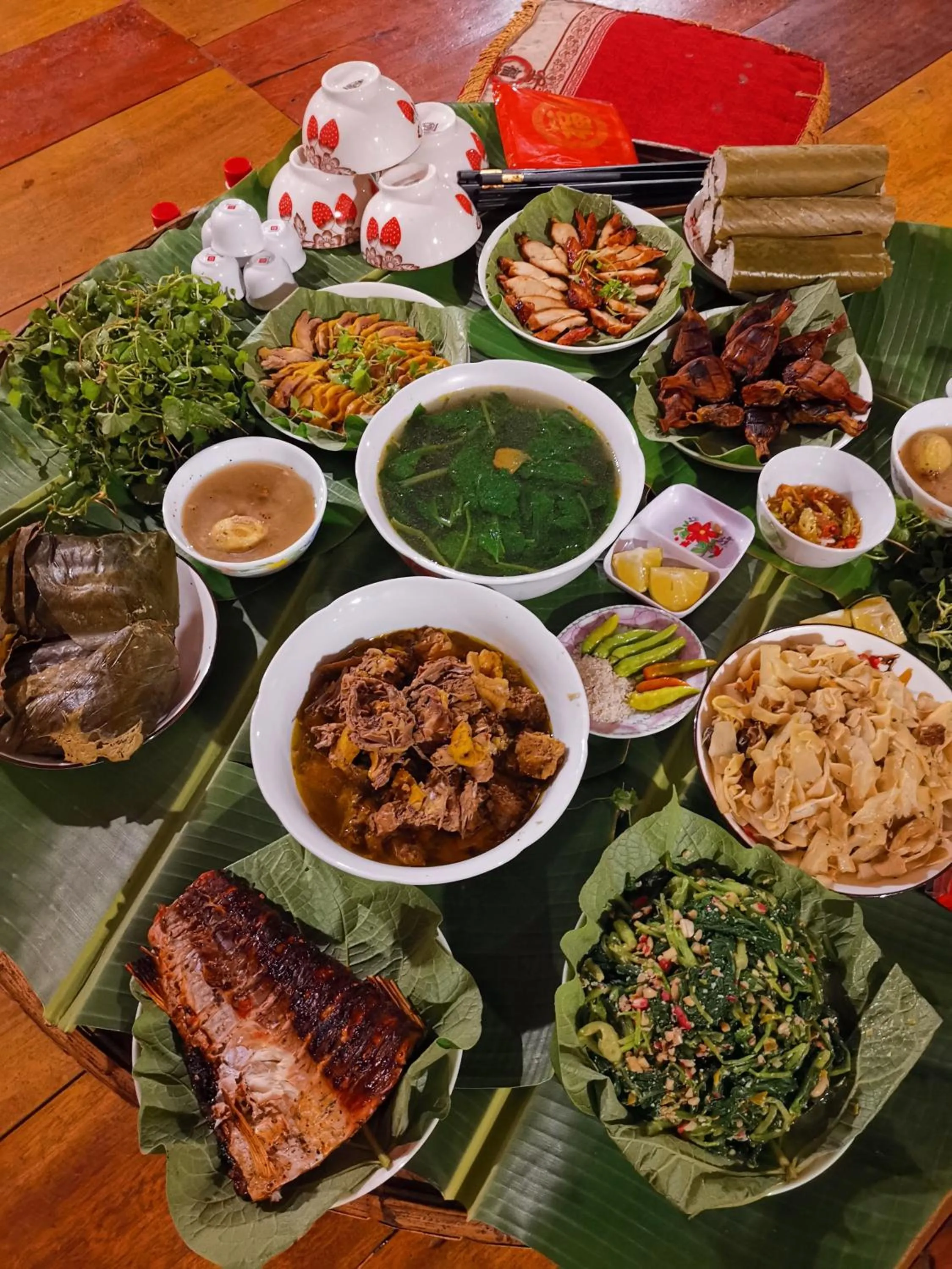 Food in Frontier Hostel & Tours