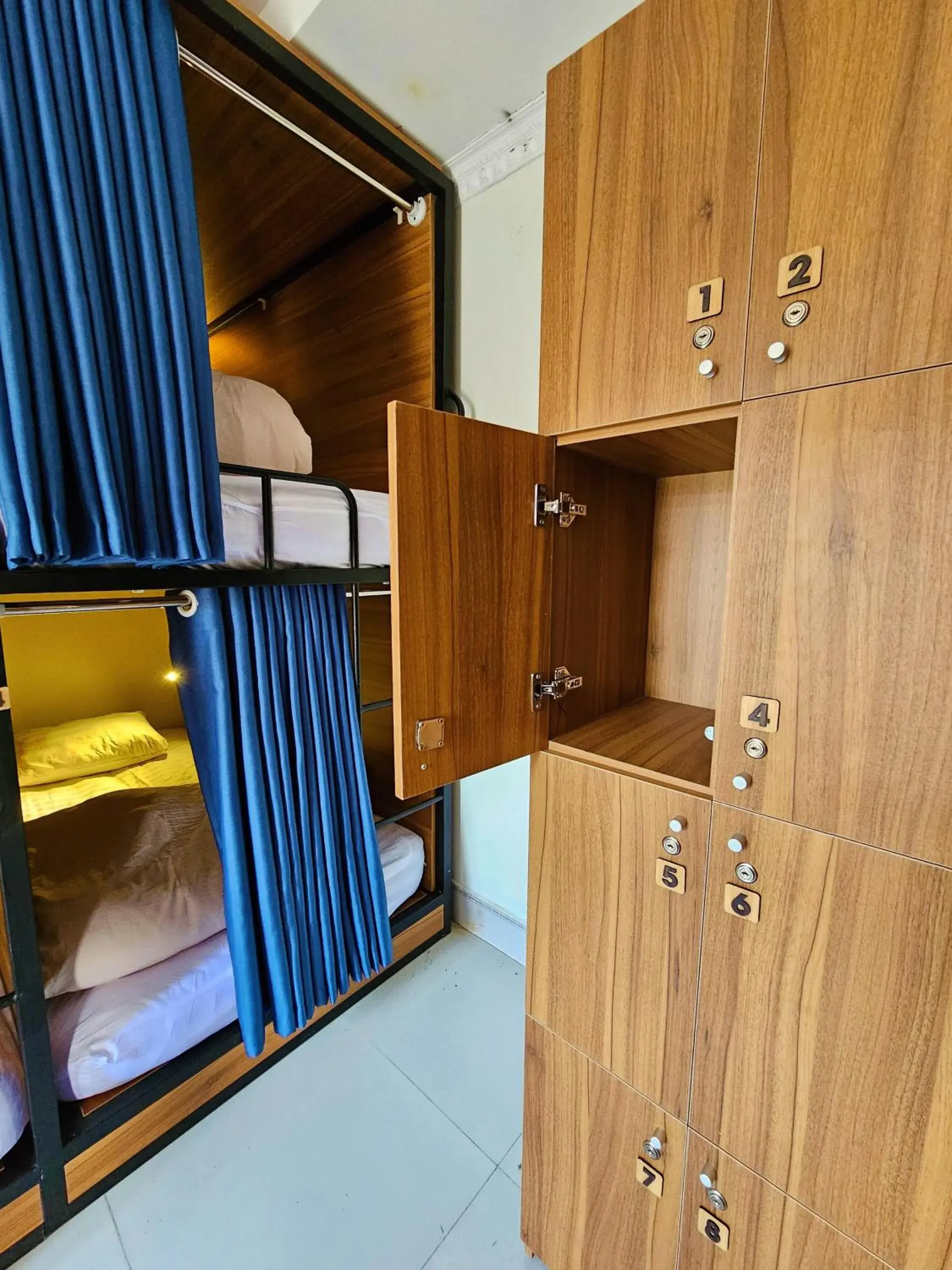 microwave, Bed in Frontier Hostel & Tours microwave, Bed in Frontier Hostel & Tours