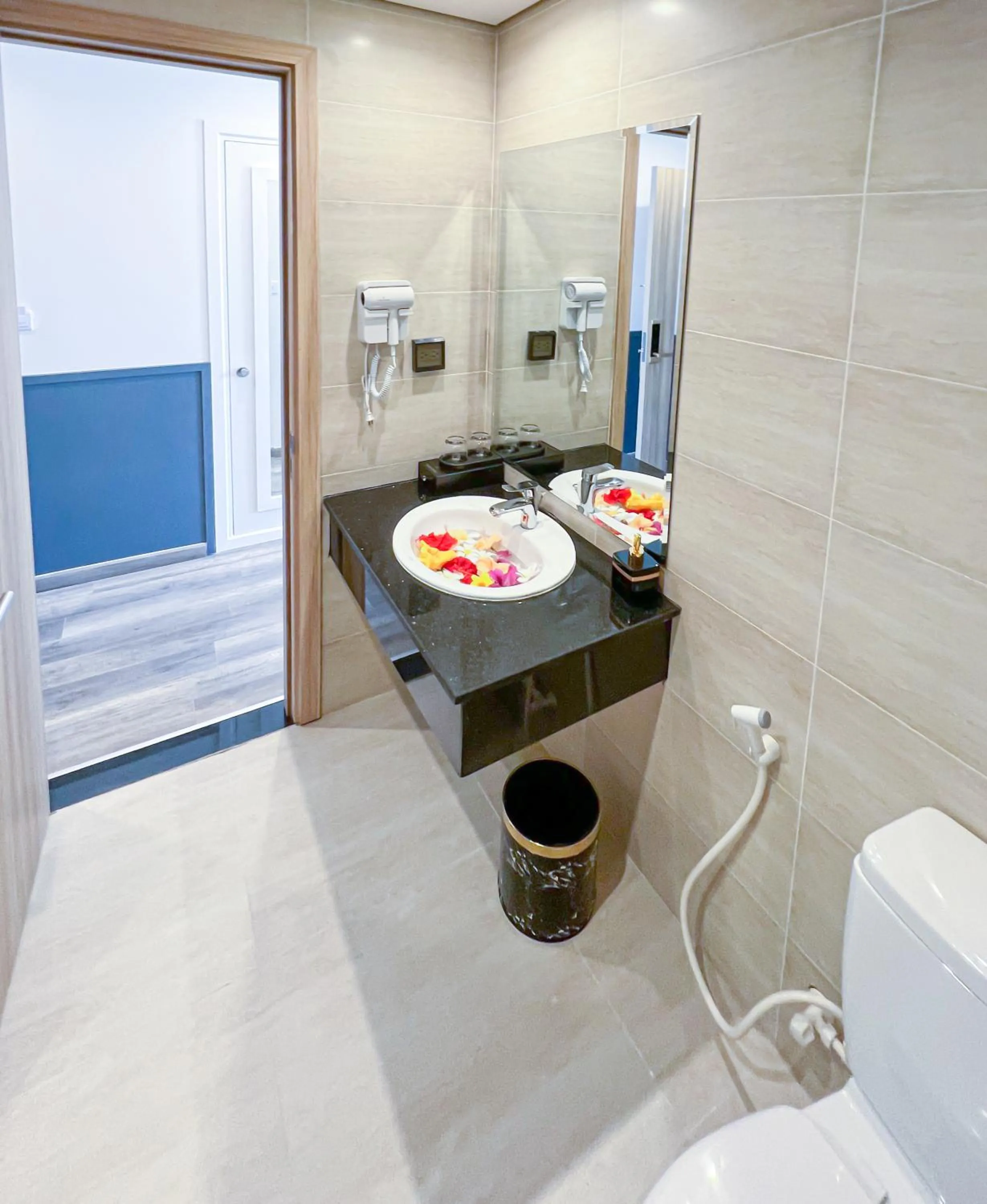 Toilet in MARINA SEASIDE BOUTIQUE HOTEL PHU QUOC - Early Checkin