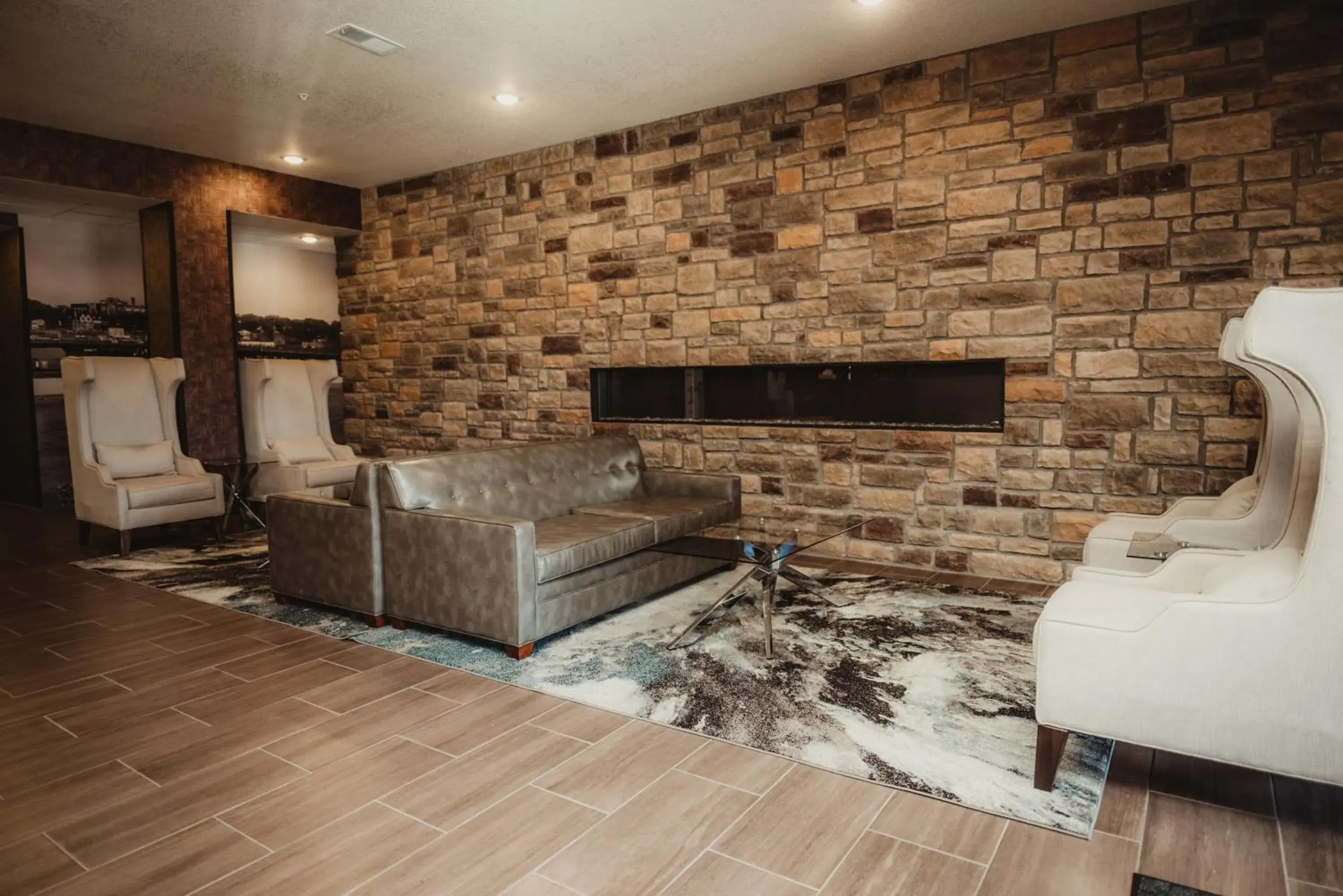 Lobby or reception in Cobblestone Hotel & Suites - Ottumwa Lobby or reception in Cobblestone Hotel & Suites - Ottumwa