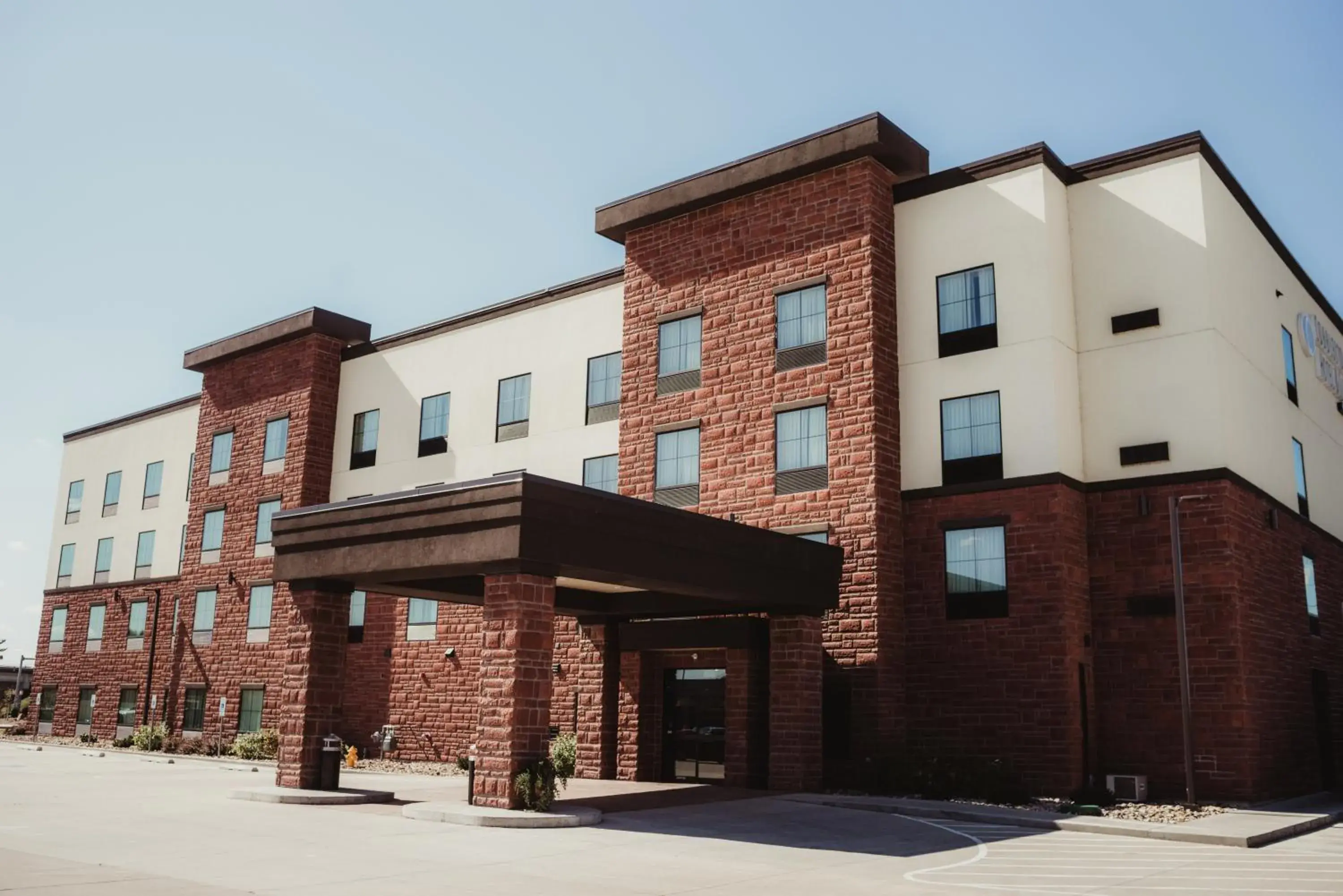 Property building in Cobblestone Hotel & Suites - Ottumwa Property building in Cobblestone Hotel & Suites - Ottumwa