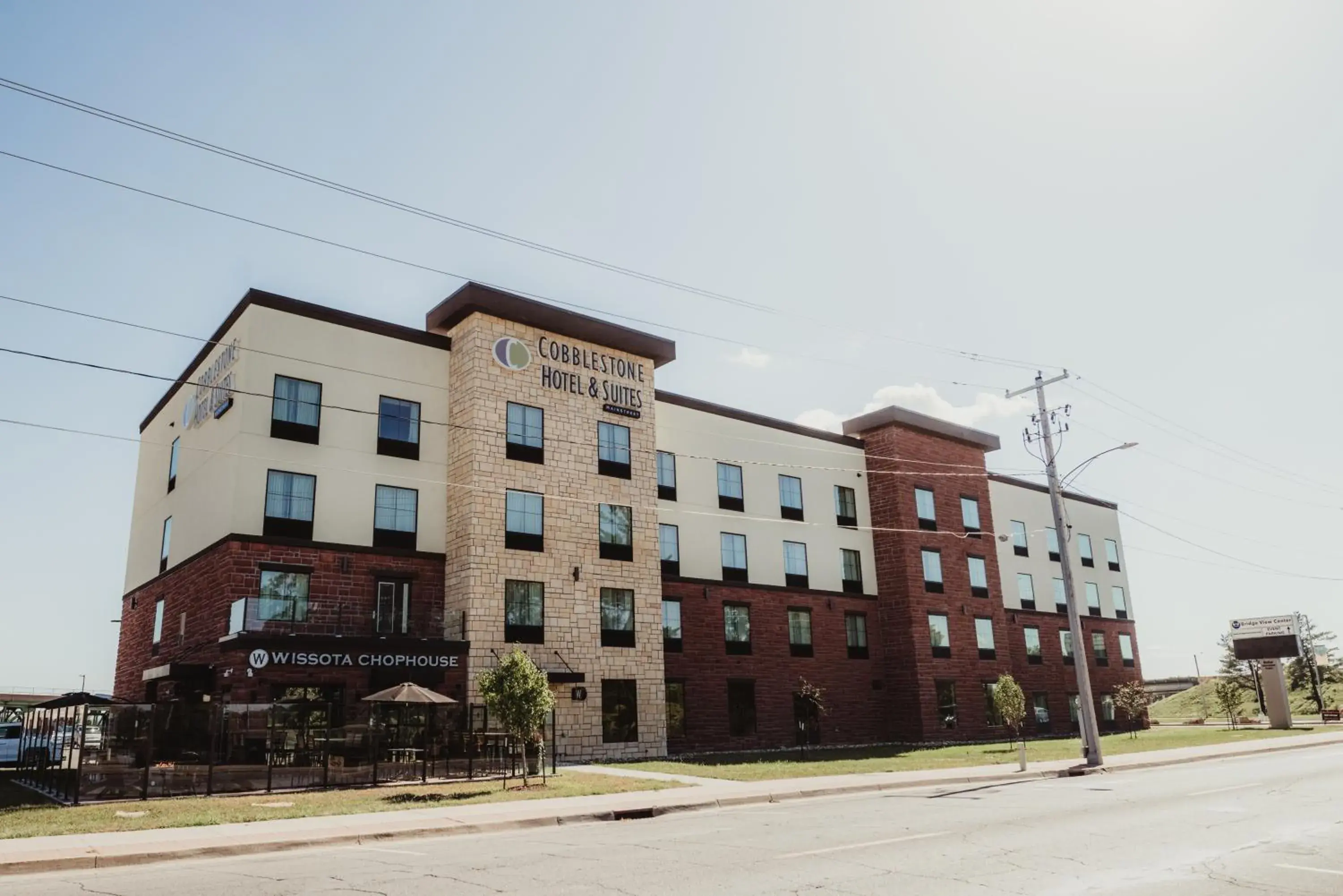 Property building in Cobblestone Hotel & Suites - Ottumwa Property building in Cobblestone Hotel & Suites - Ottumwa