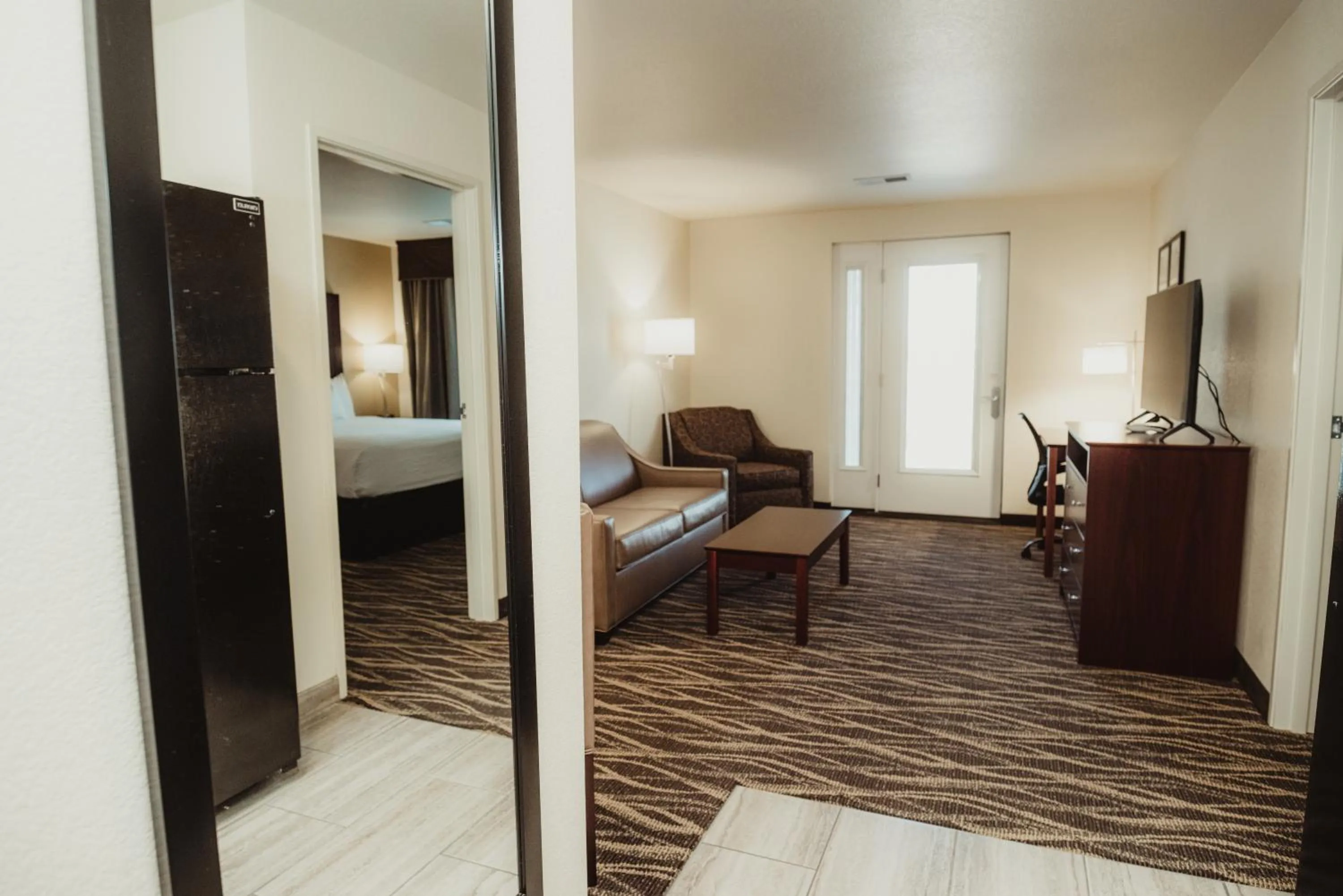 Bedroom, Bed in Cobblestone Hotel & Suites - Ottumwa