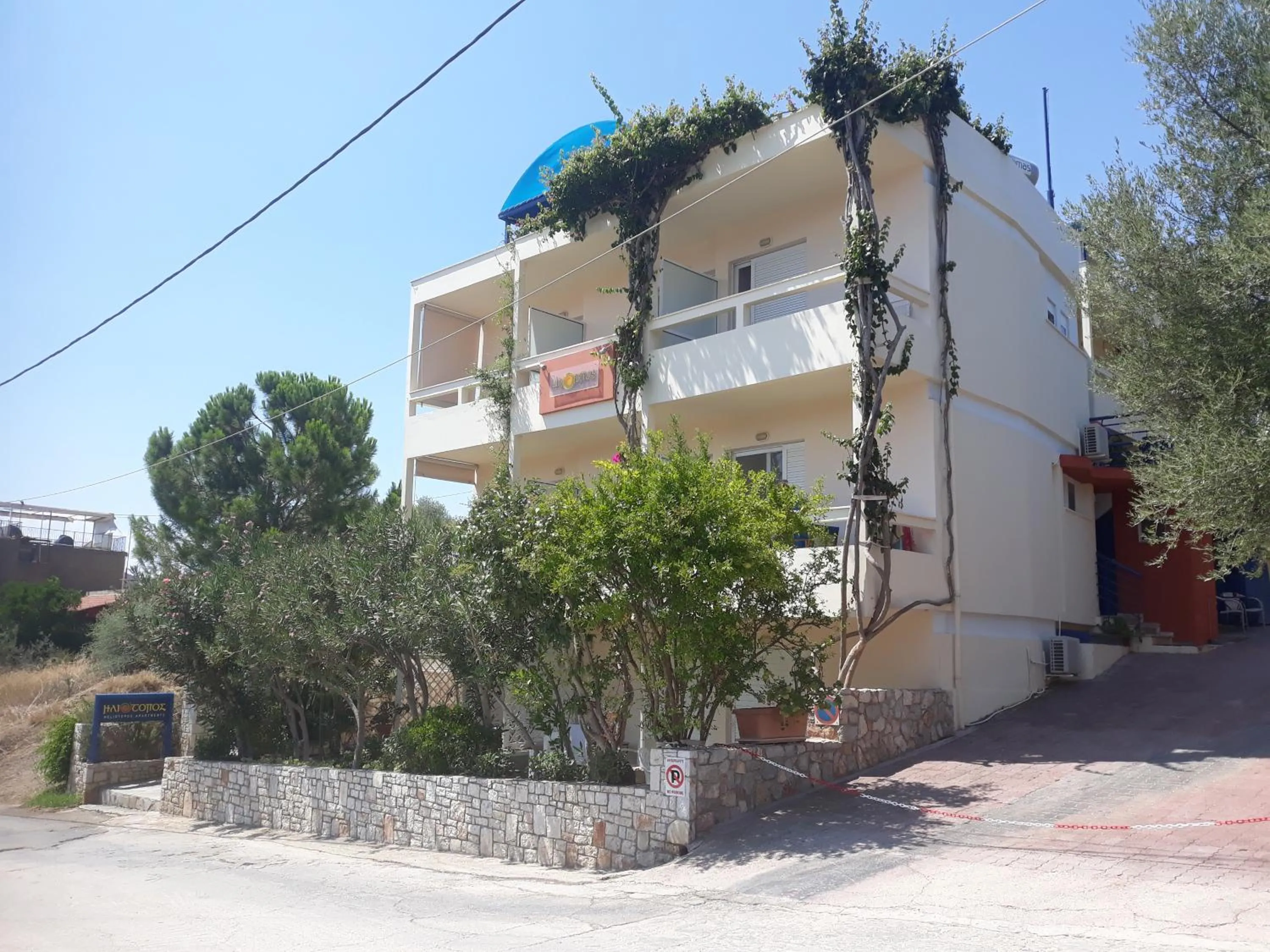 Property building in Heliotopos Apartments