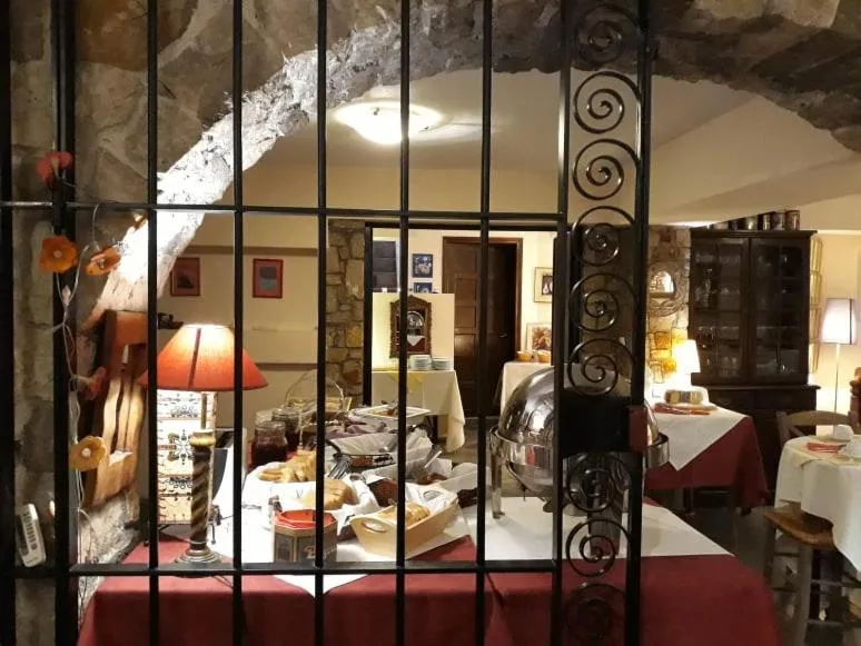 Food and drinks, Bed in Heliotopos Apartments