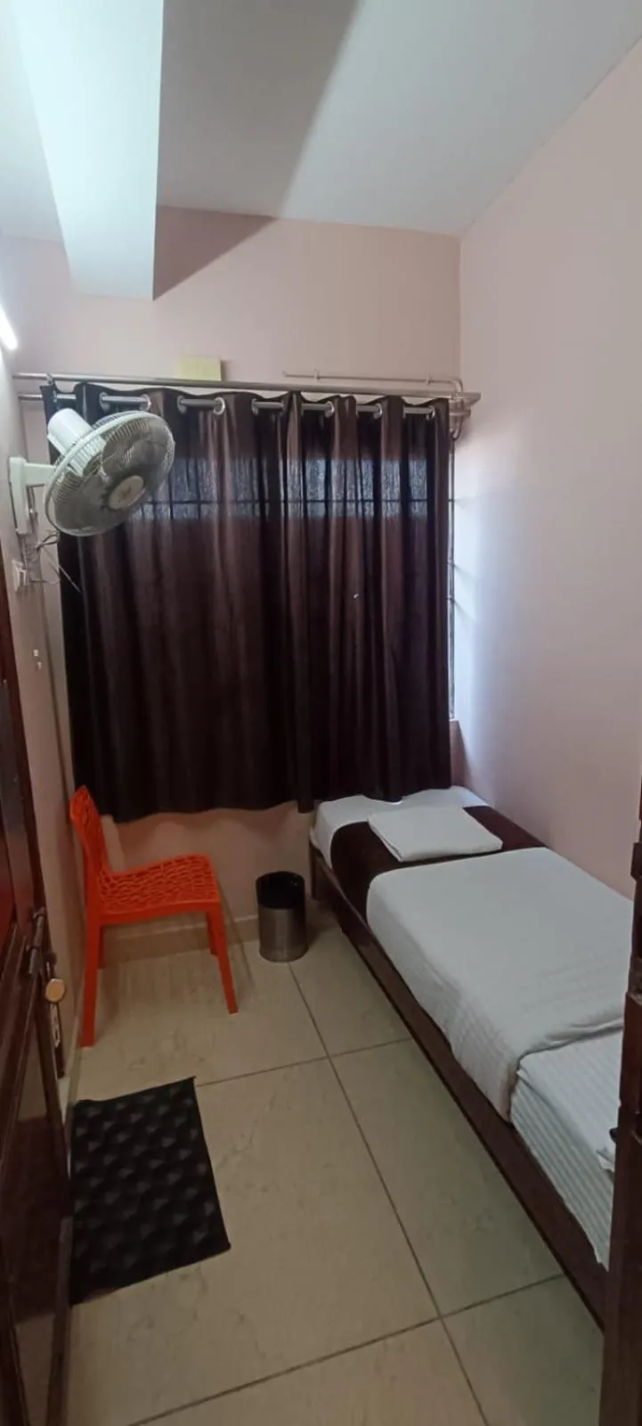 Bedroom, Bed in Naksha Tree Hotels Kishore Inn - Koyambedu