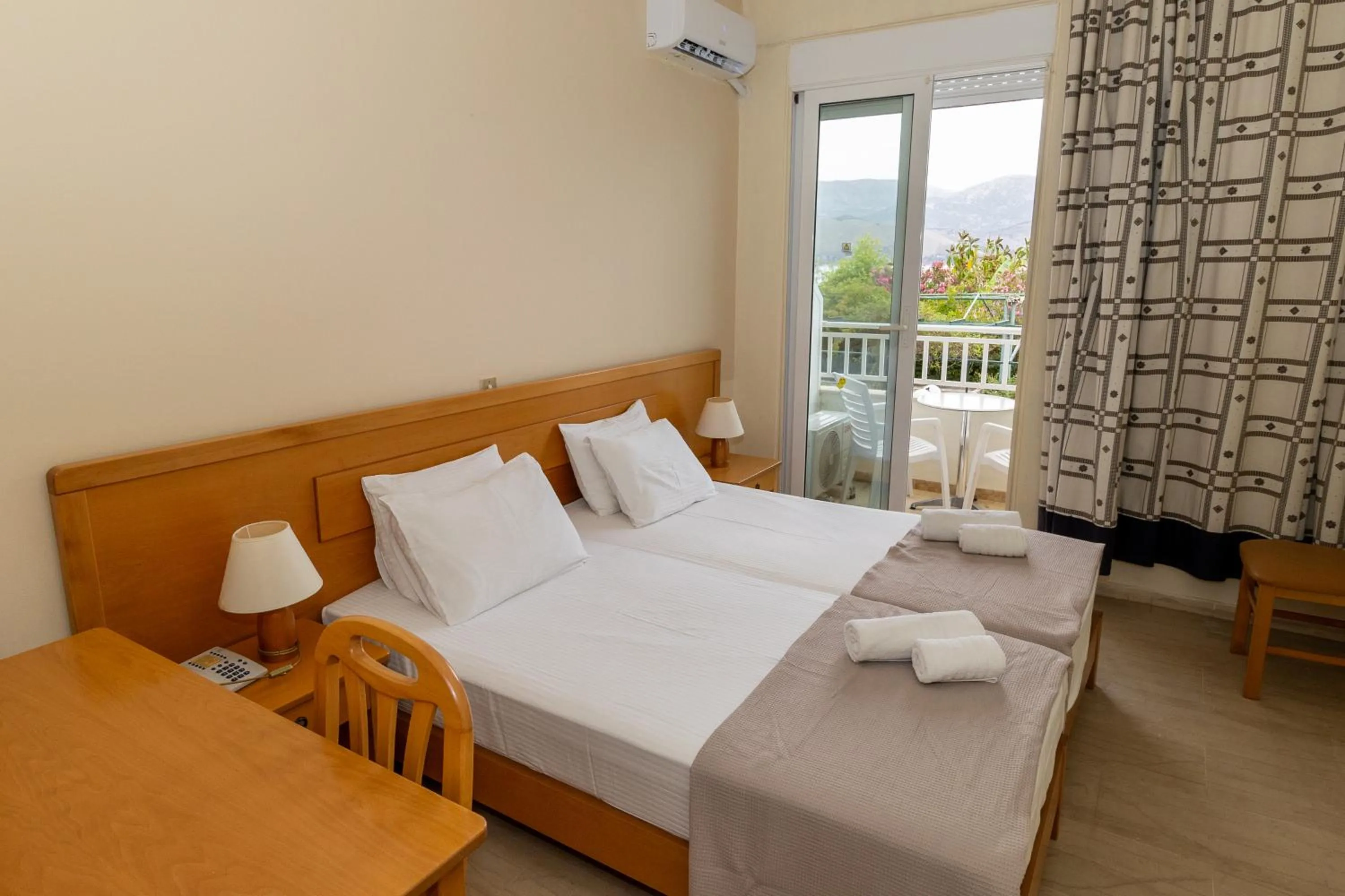 Bed in Hotel Summery