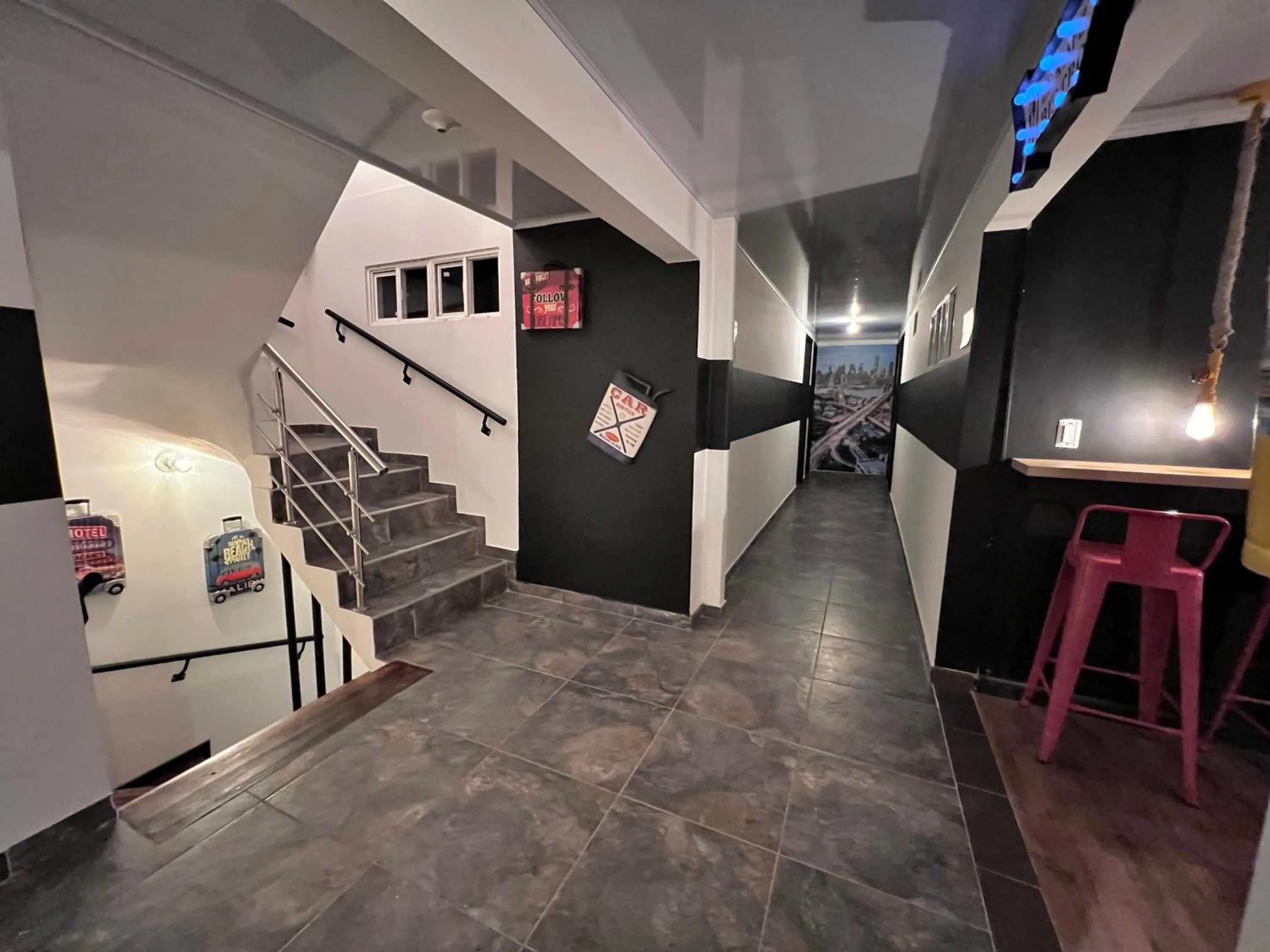 AW Hotel Ariston Airport