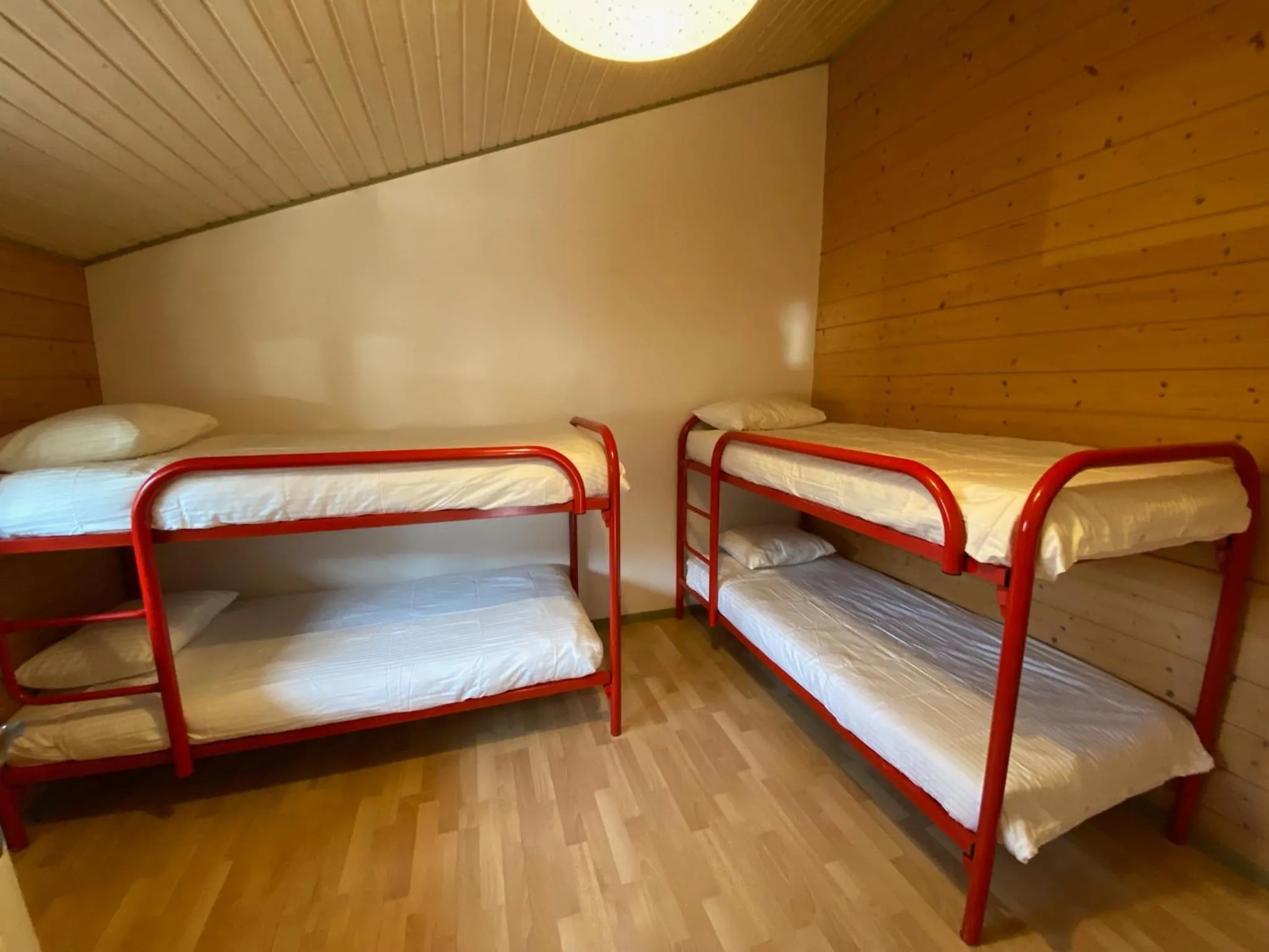 Bedroom, Bed in Chalet les Bleuets 12p - babyfoot & Wii