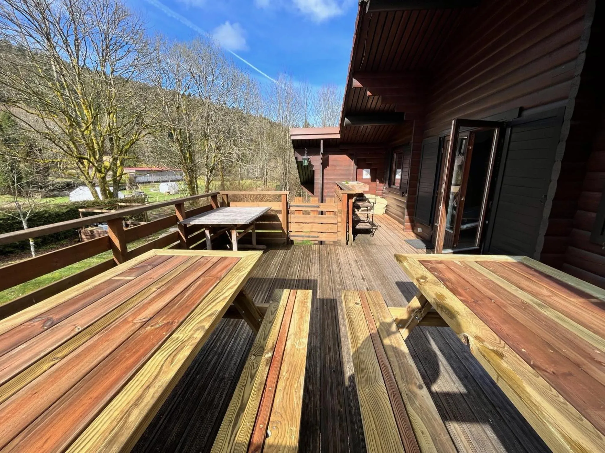 Balcony/Terrace in Chalet les Bleuets 12p - babyfoot & Wii