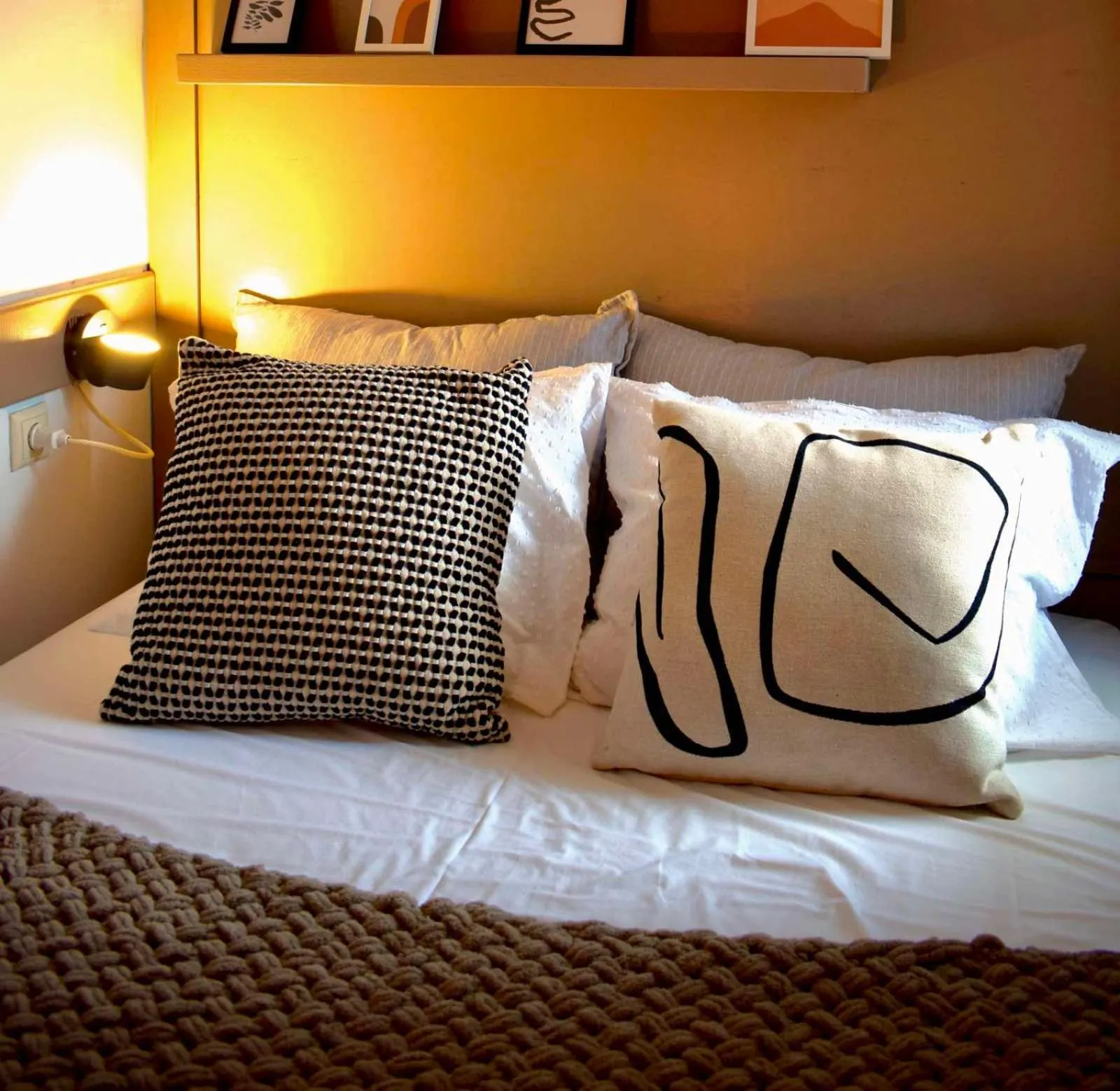 Bed in Carmen Art Hotel