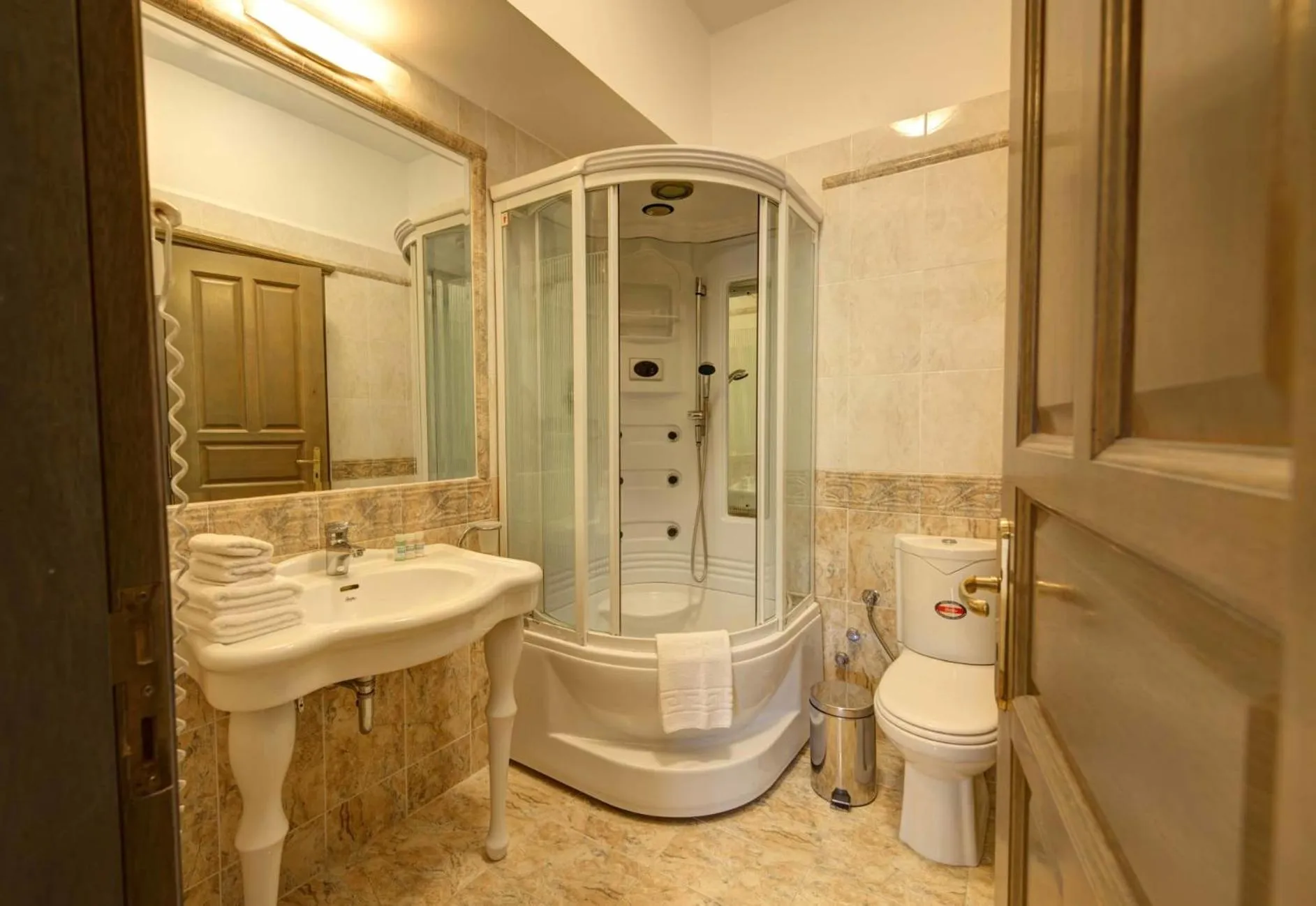 Shower in Palmariva Beach Hotel