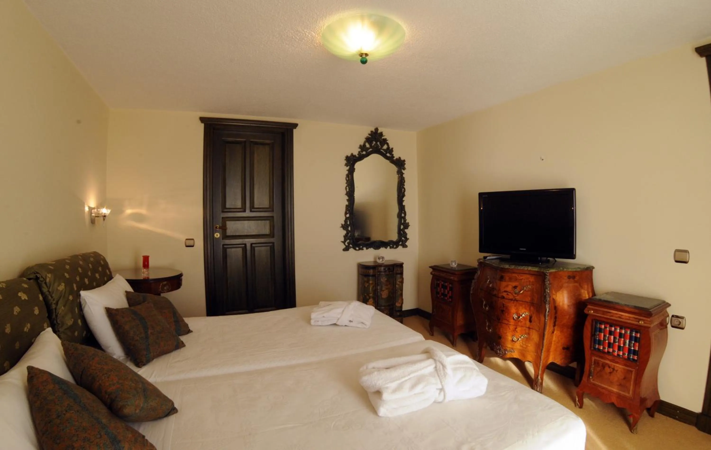 Bed in Palmariva Beach Hotel