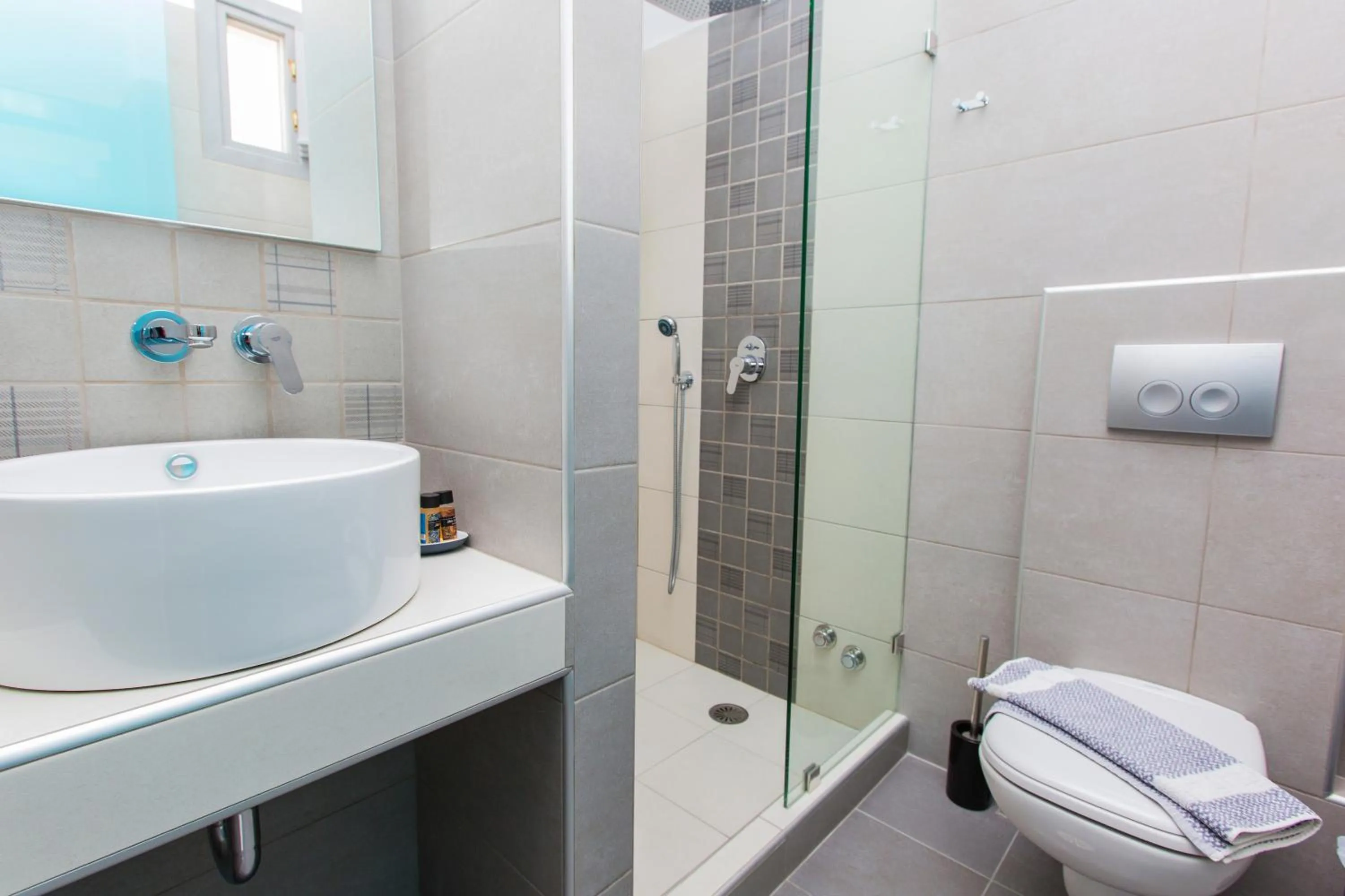 Toilet in Korali Palace