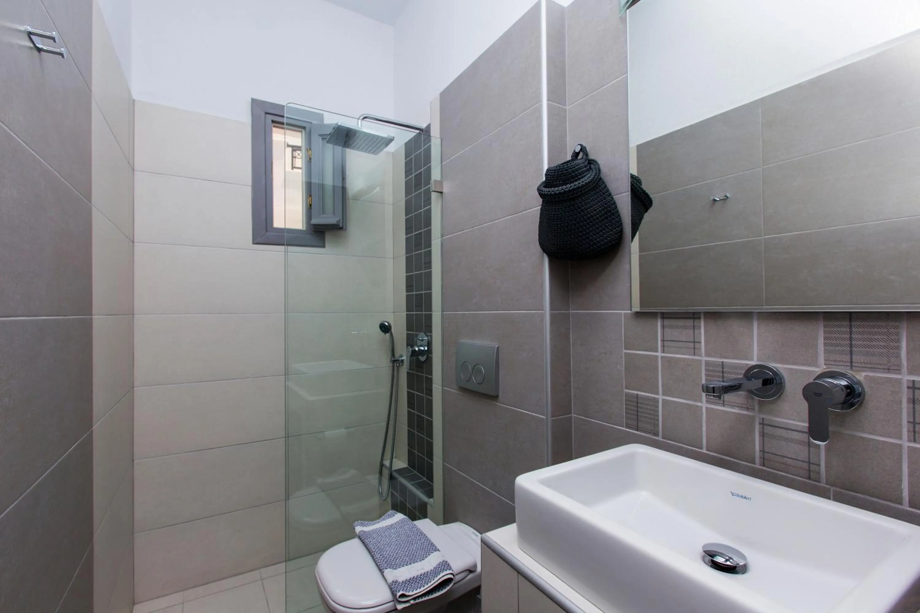 Toilet in Korali Palace