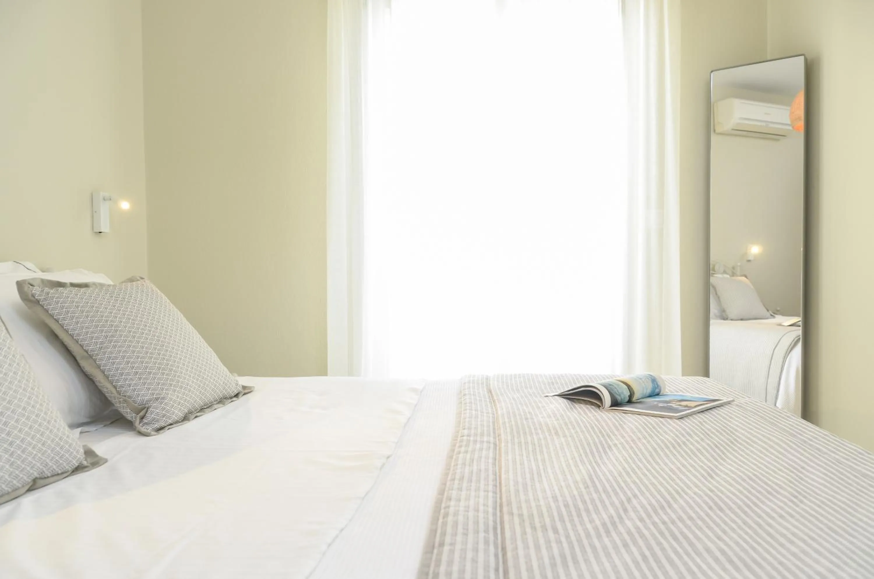 Decorative detail, Bed in Antony Suites (Adults Only)