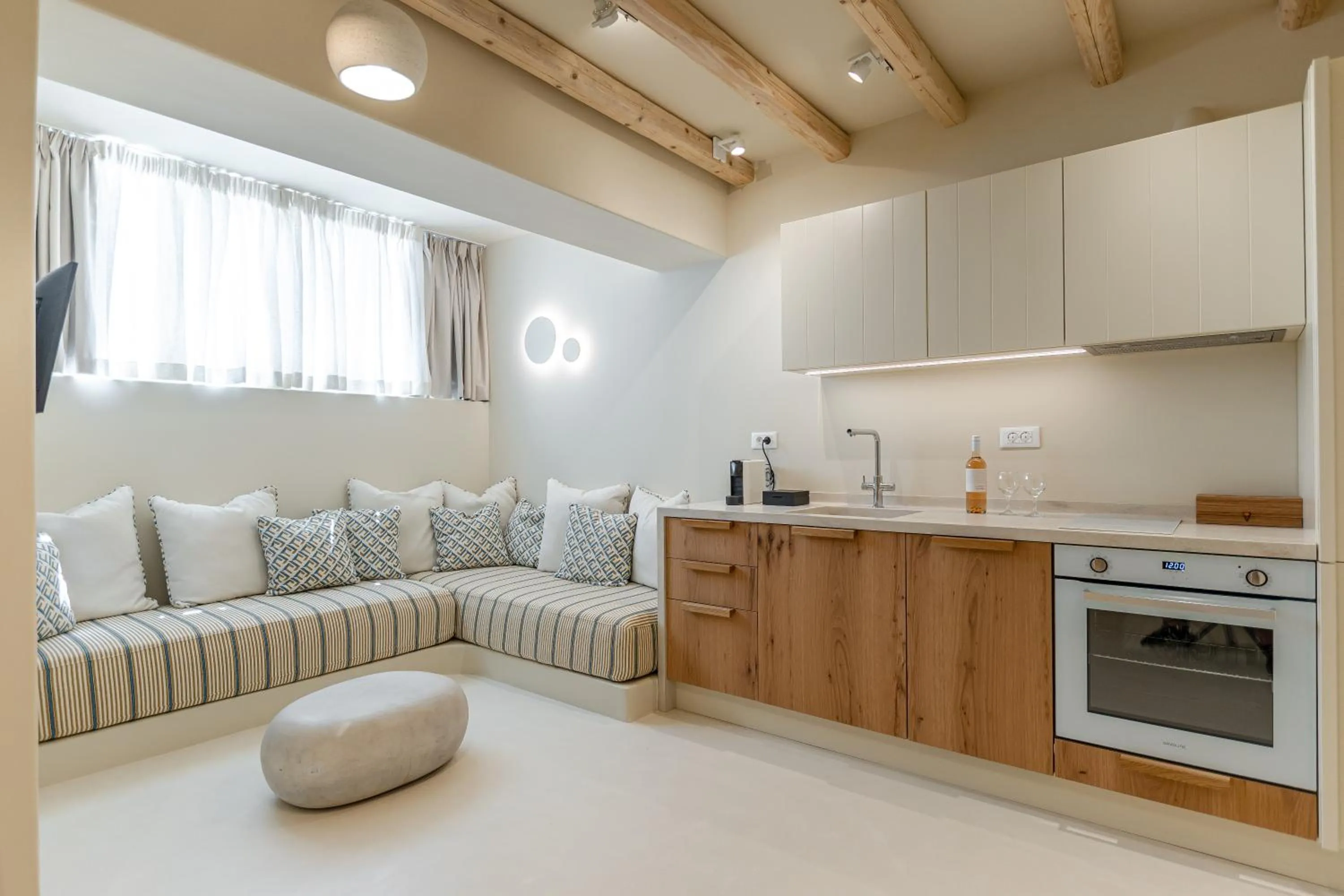 kitchen in Antony Suites (Adults Only)