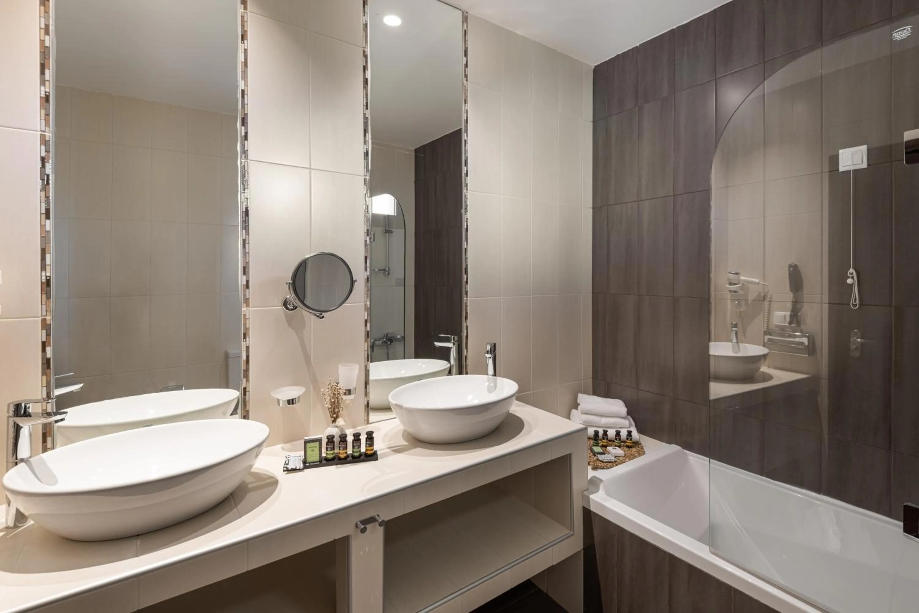 Bathroom in Blue Bay Halkidiki - Adults Only