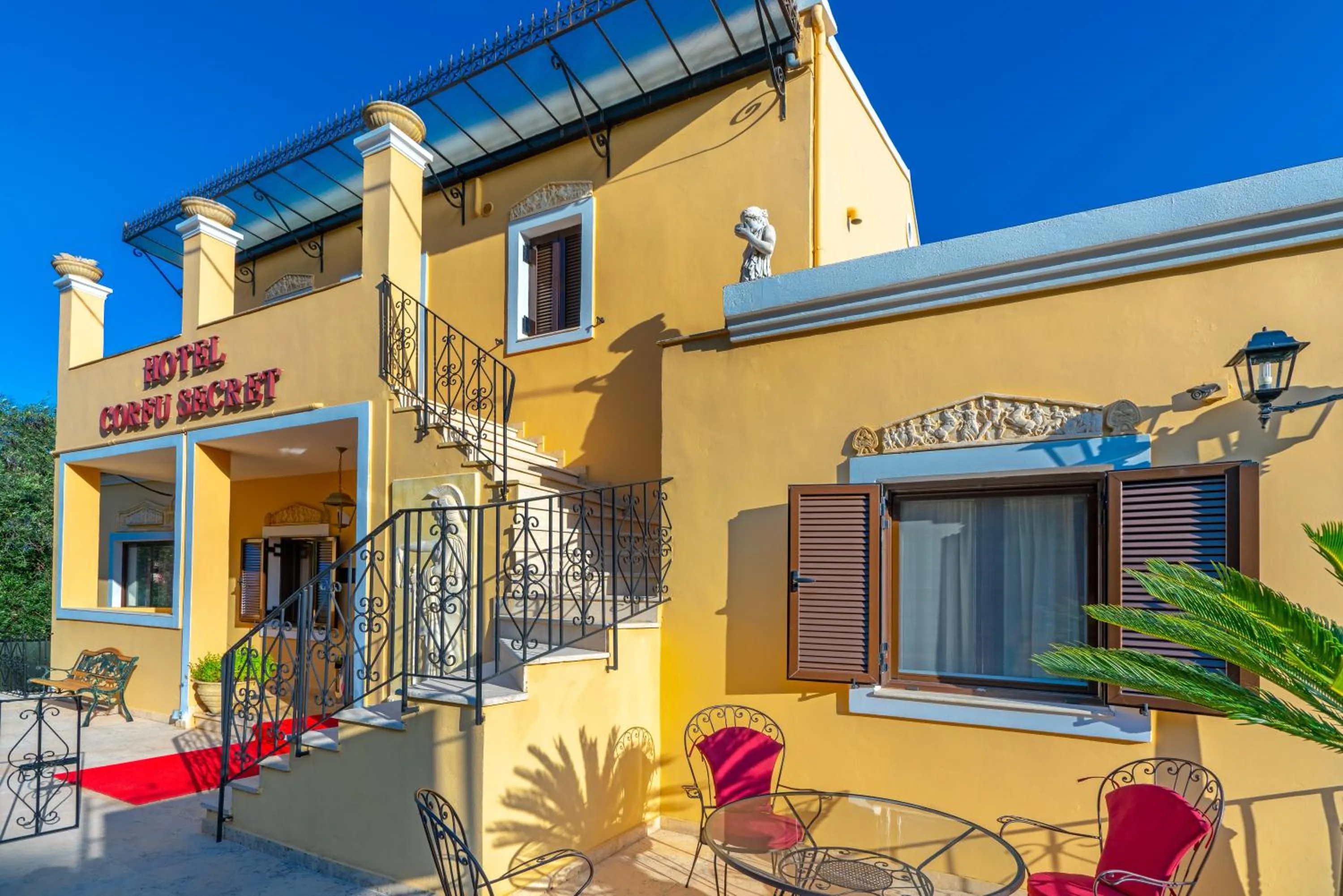 Facade/entrance in Corfu Secret