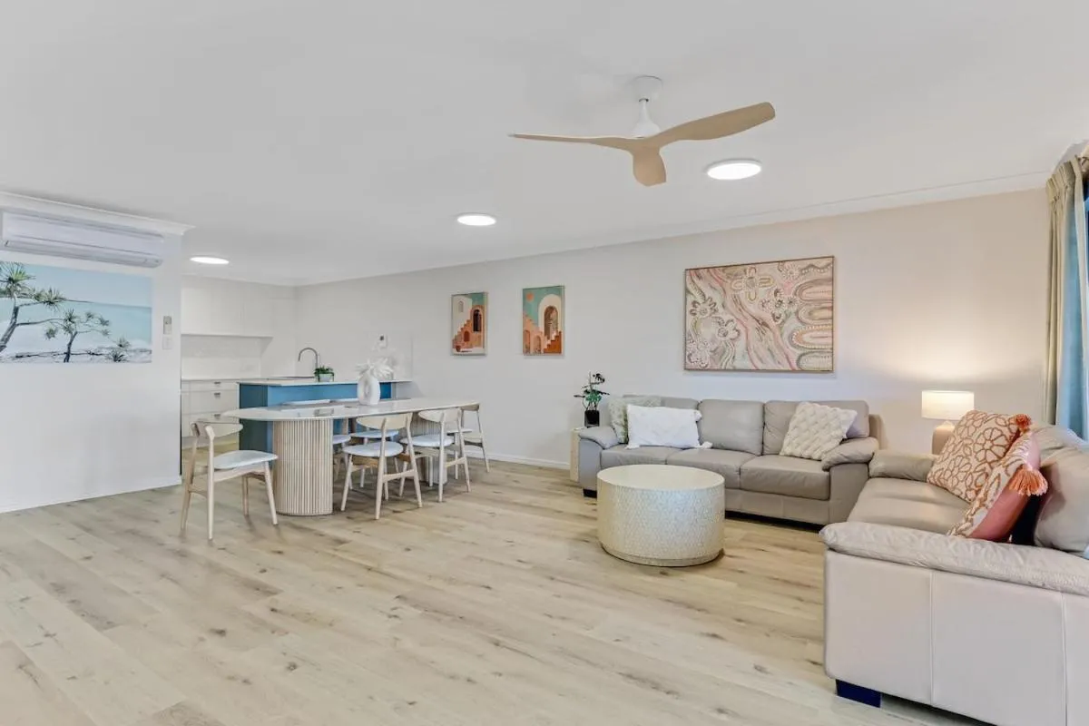 Riverdance Apt 6