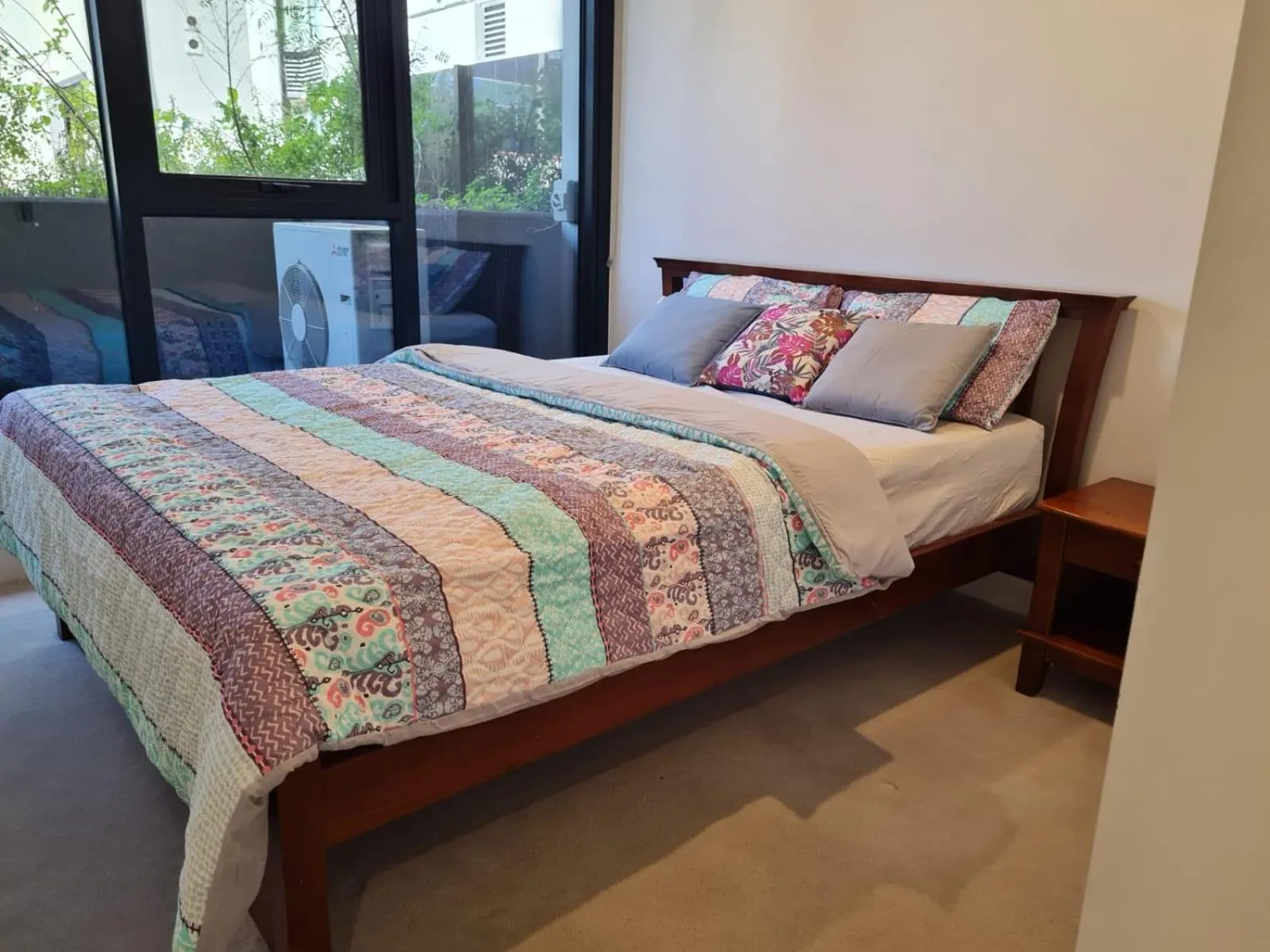 Bed in Two Bedroom Apartment in North Melbourne