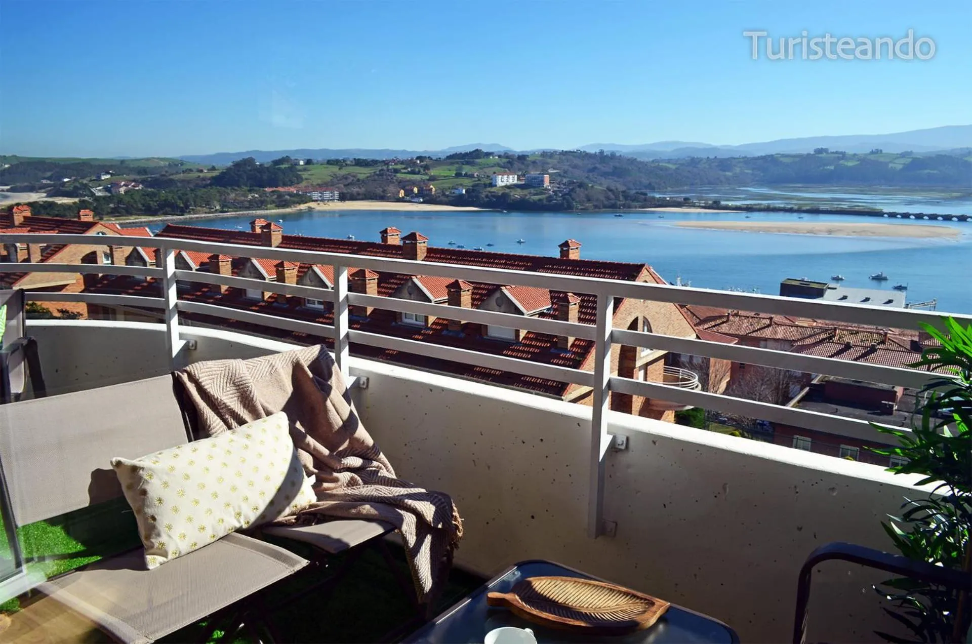 Property building in Dúplex ANANDA, vistas impresionantes con parking y piscina comunitaria