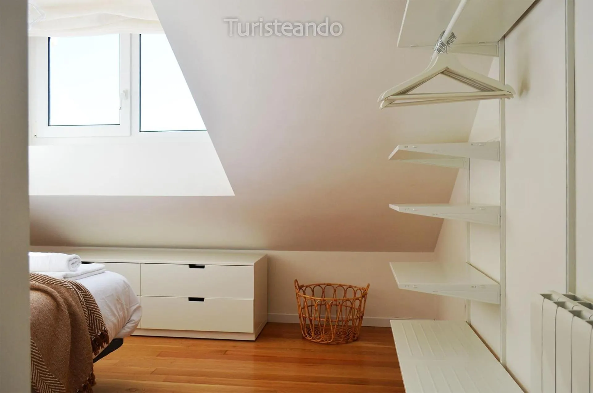 Bed in Dúplex ANANDA, vistas impresionantes con parking y piscina comunitaria