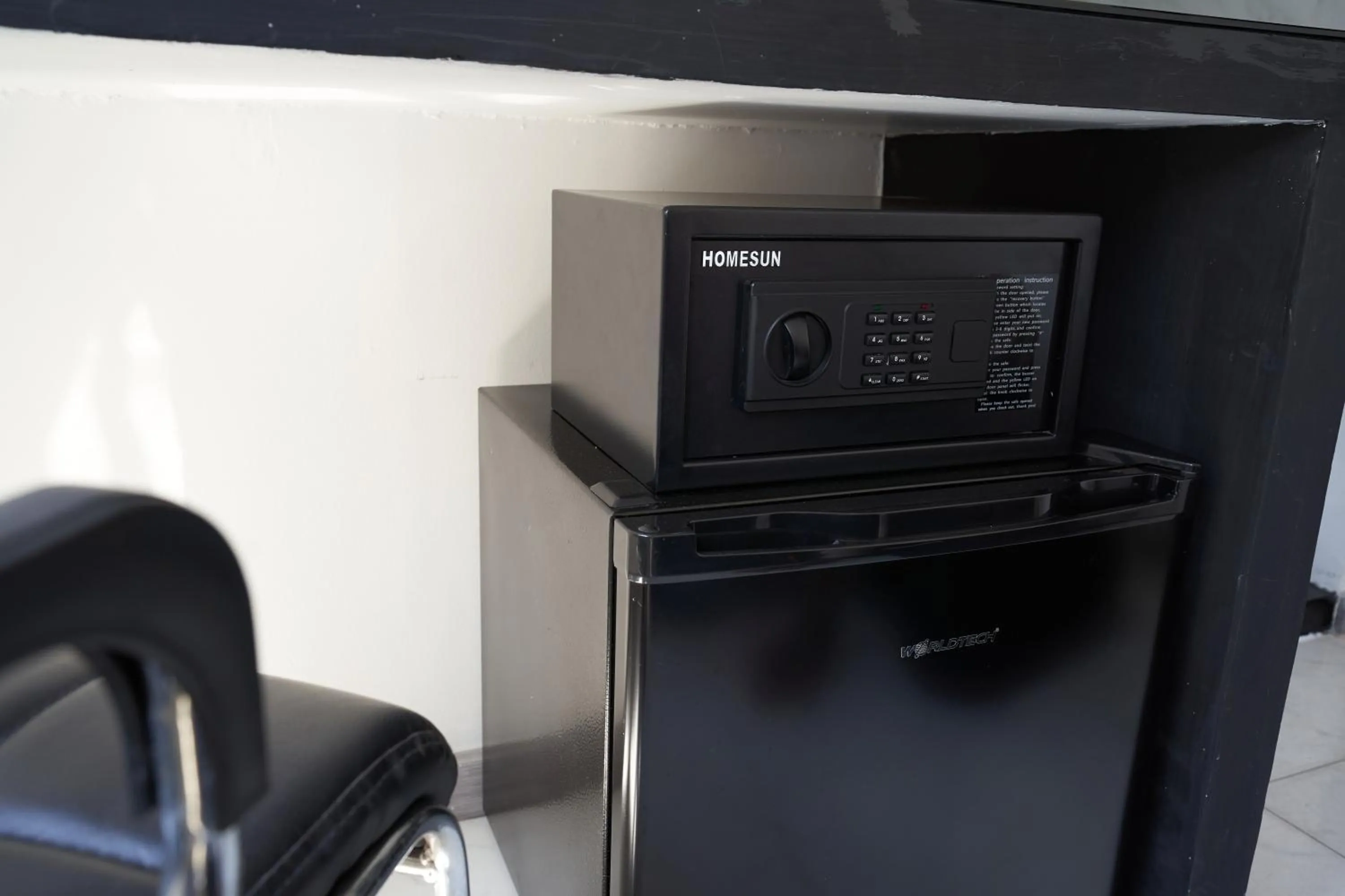 safe in Thonglor Suites Hotel