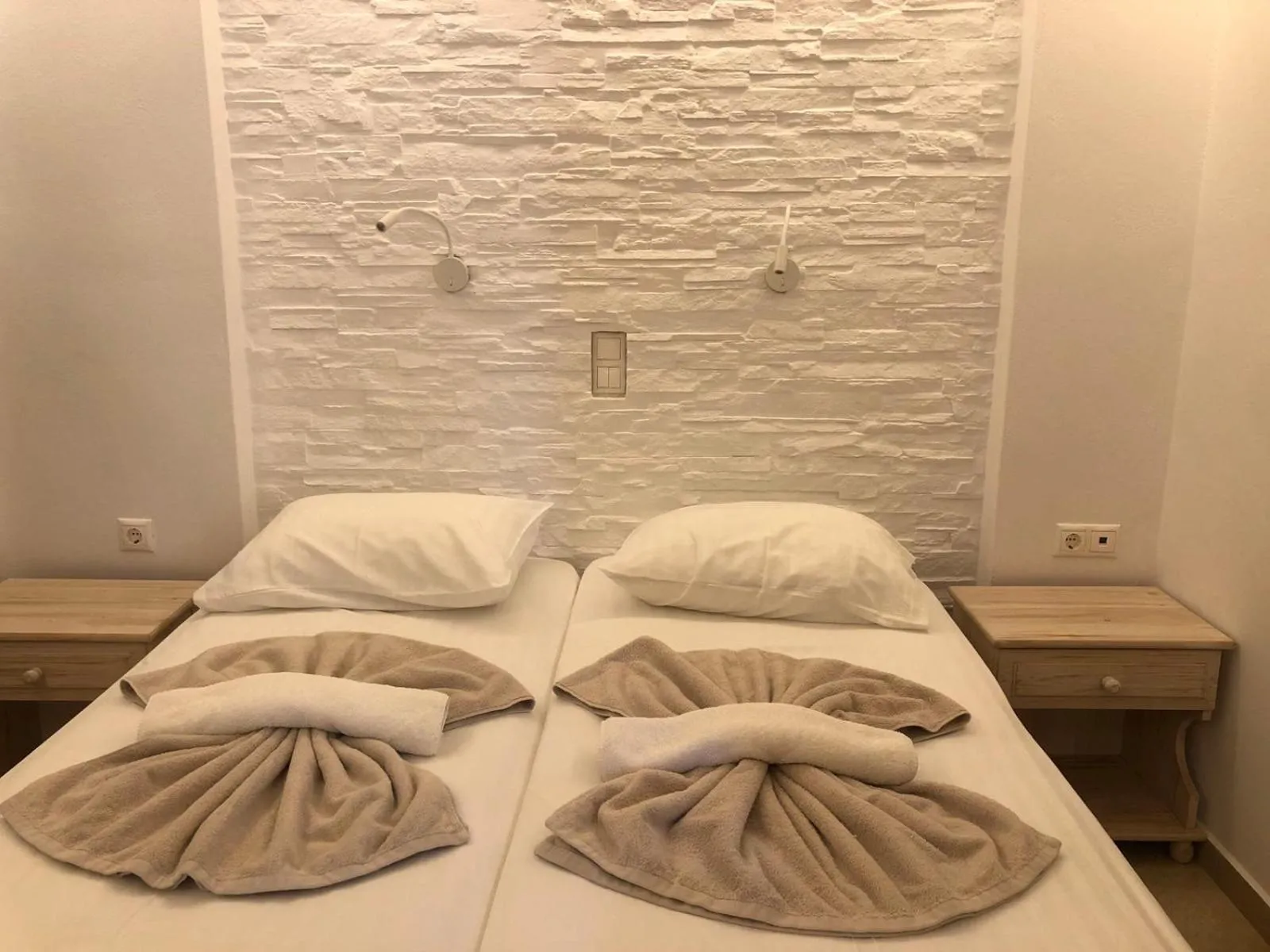 Acti Plaka Hotel