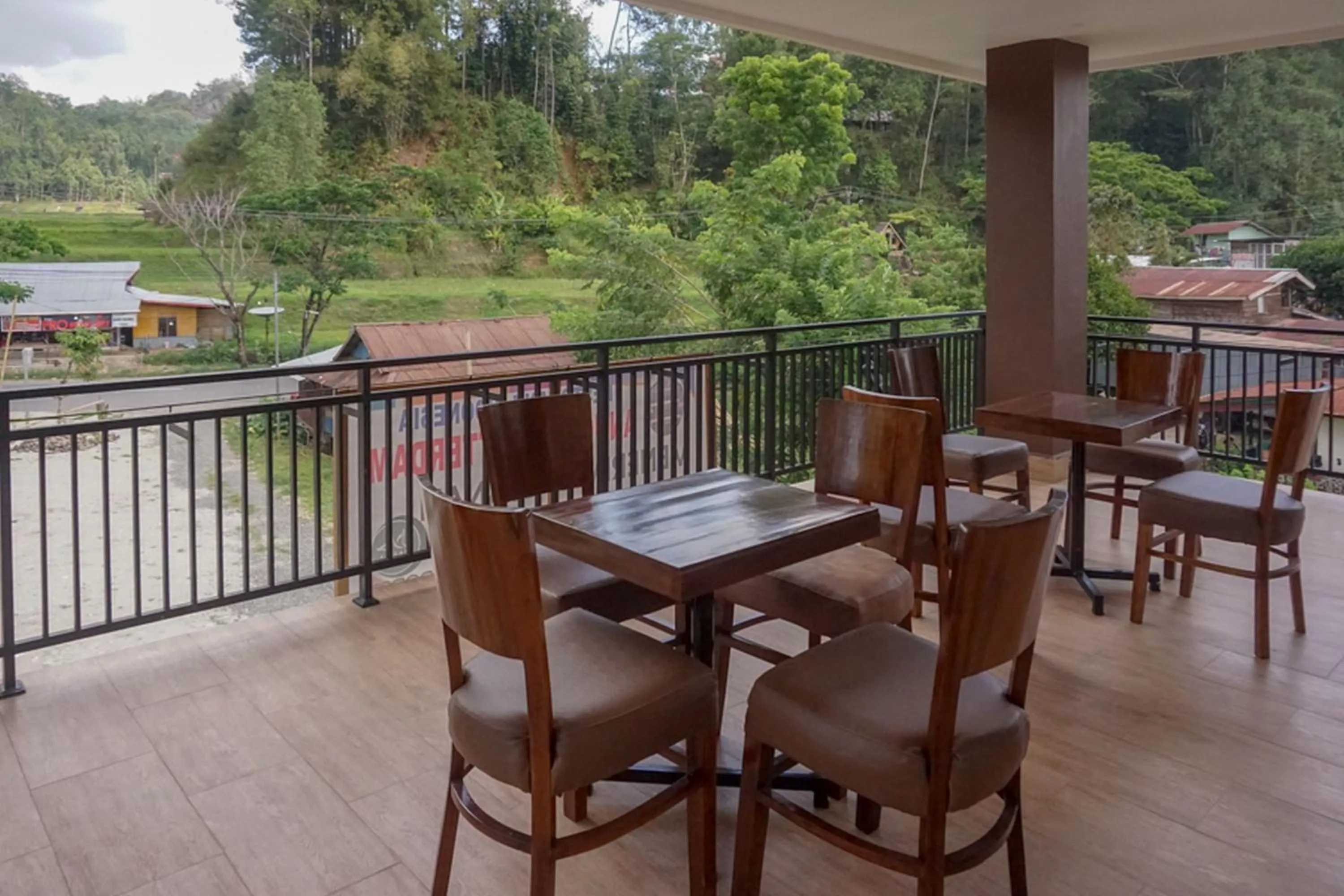 Balcony/Terrace in RedDoorz near Londa Toraja