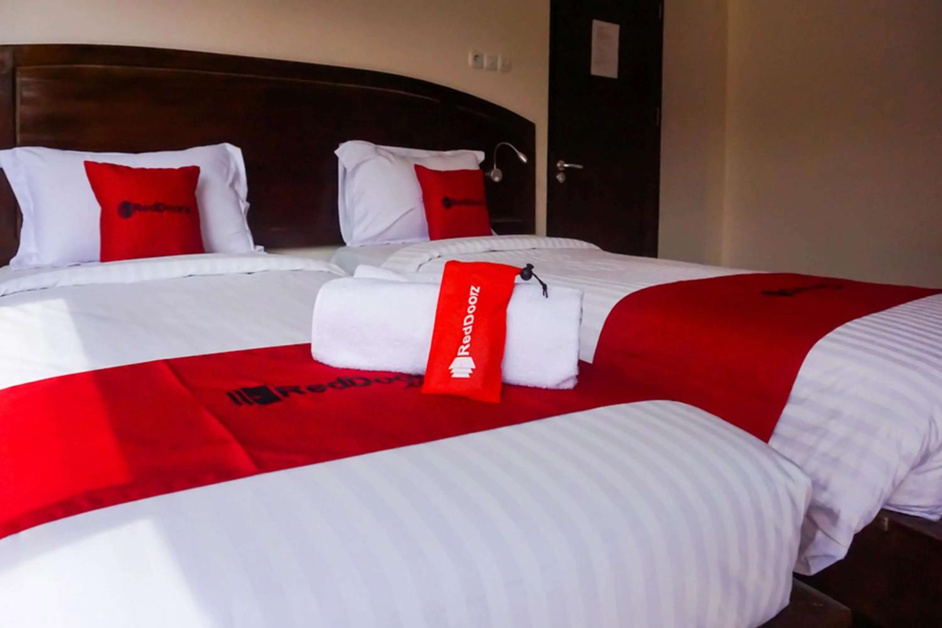 Bedroom in RedDoorz near Londa Toraja