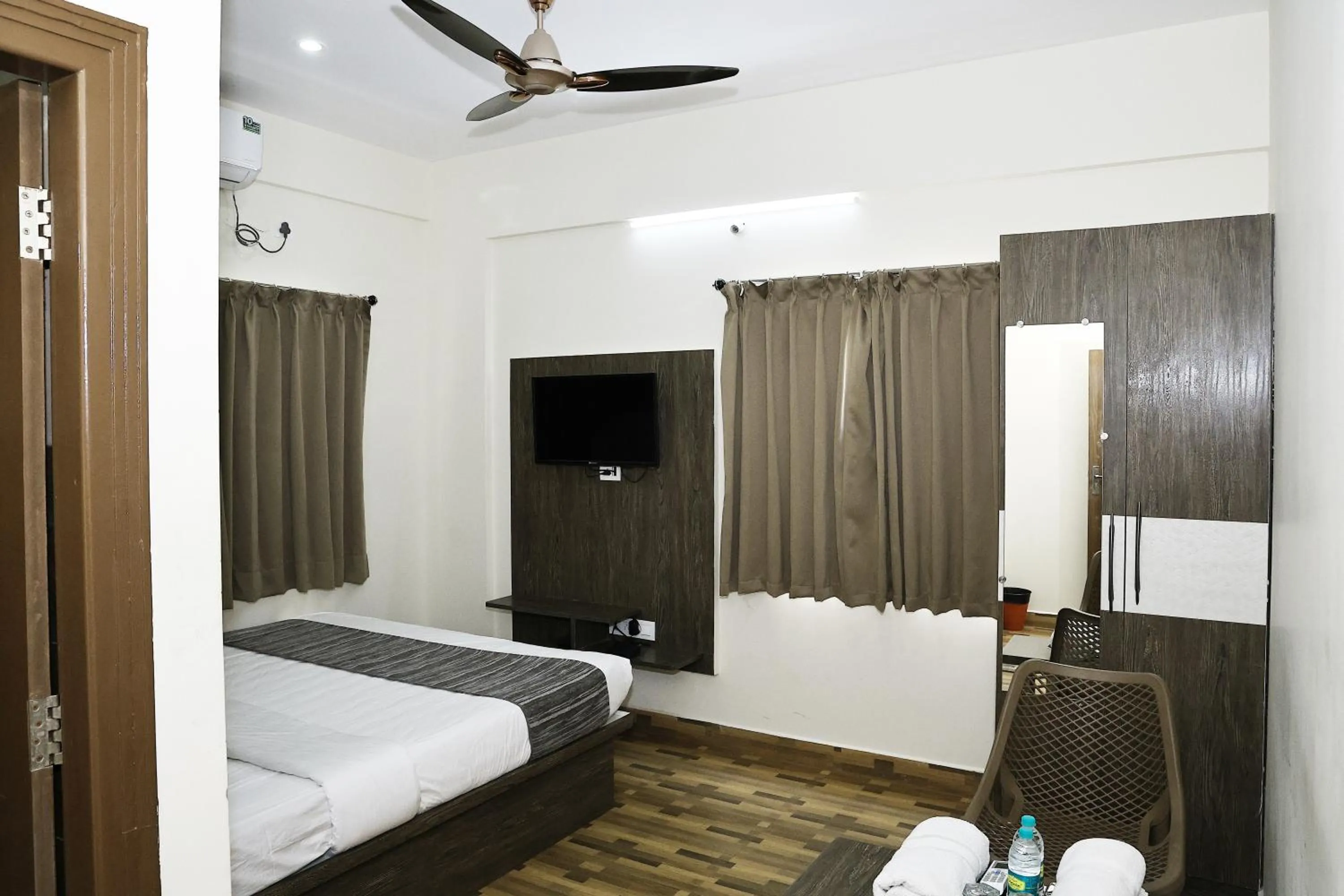 Bed in Hotel JP Grand